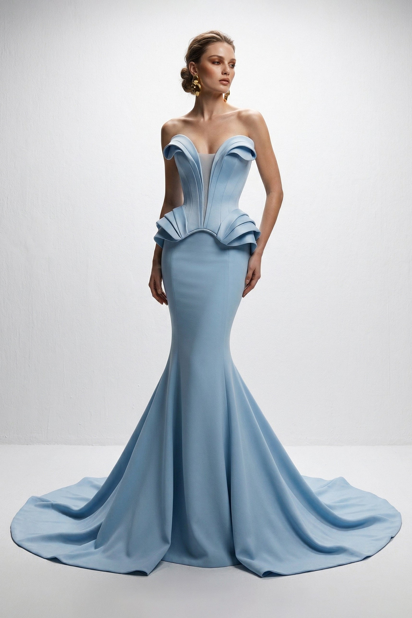 فؤاد سركيس F3041A – فستان حورية البحر بكورسيه مكشوف الكتفين باللون الأزرق الثلجي
