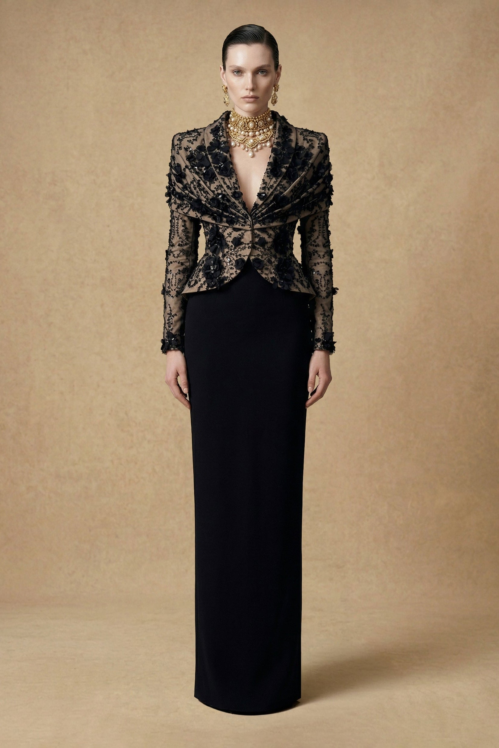 فؤاد سركيس F3047 – فستان سهرة أسود بشبكة دانتيل شفافة وجسم مزخرف بتقنية الإيليوشن