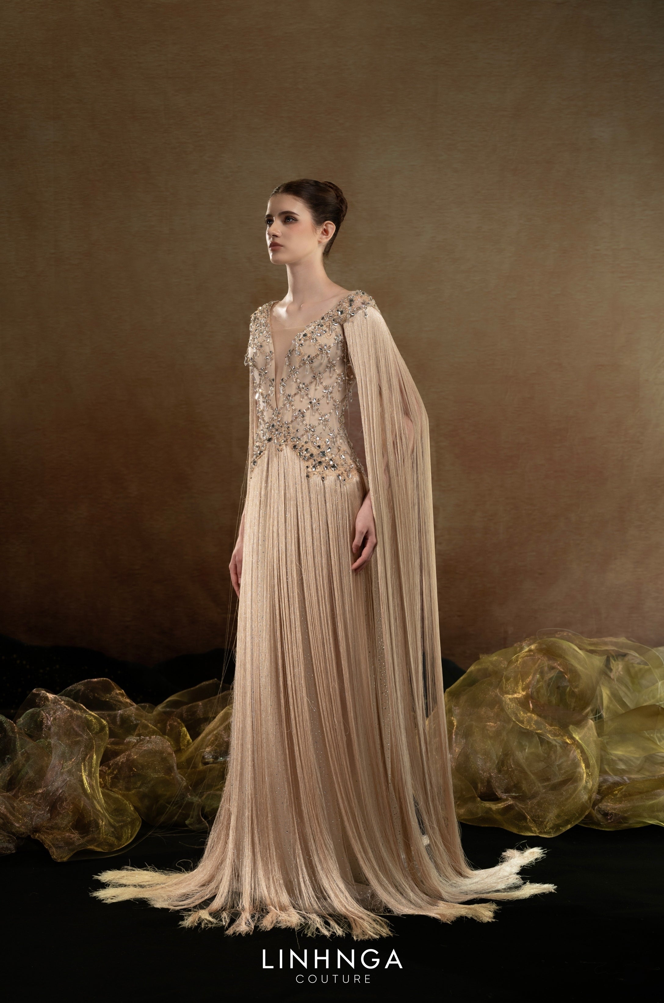Linh Nga Look 44 – V-Neck Embellished A-Line Couture Dress