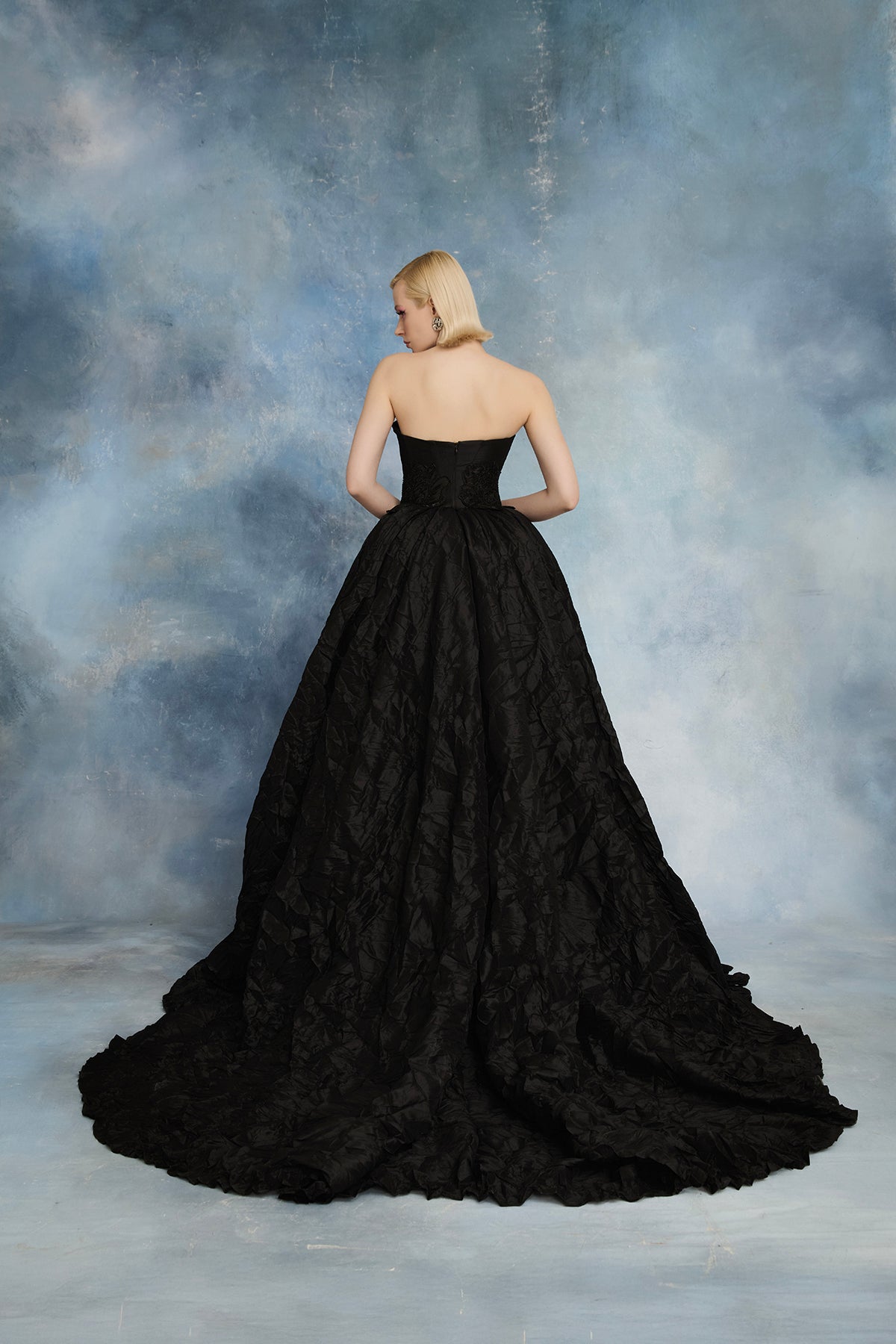 نور فتح الله N0733 - فستان كورسيه أسود مع تطريز بالخرز