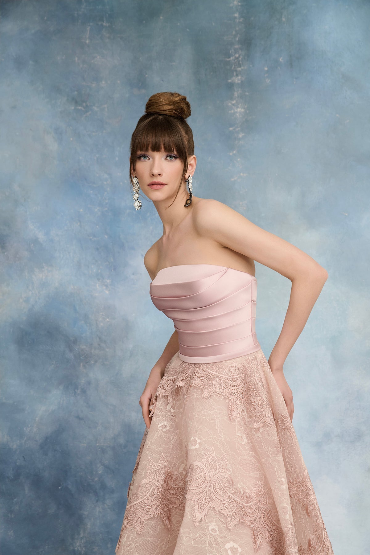 نور فتح الله N0735 - فستان بلون الخدود قابل للتحويل مع بوليرو قابل للإزالة