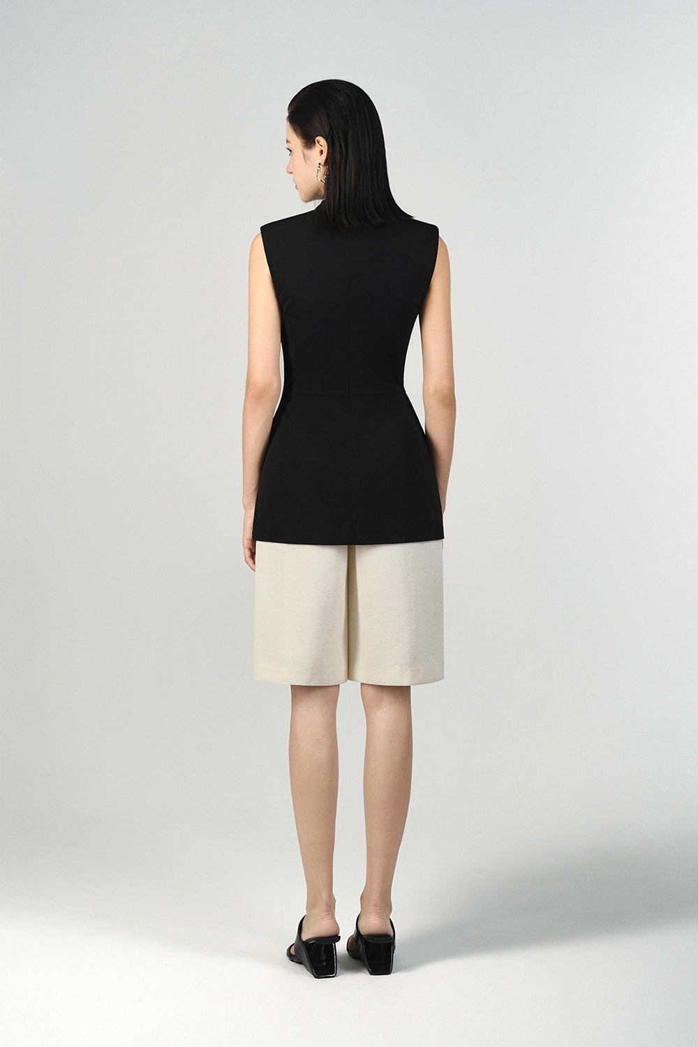 Abigail High-waisted Bermuda Shorts