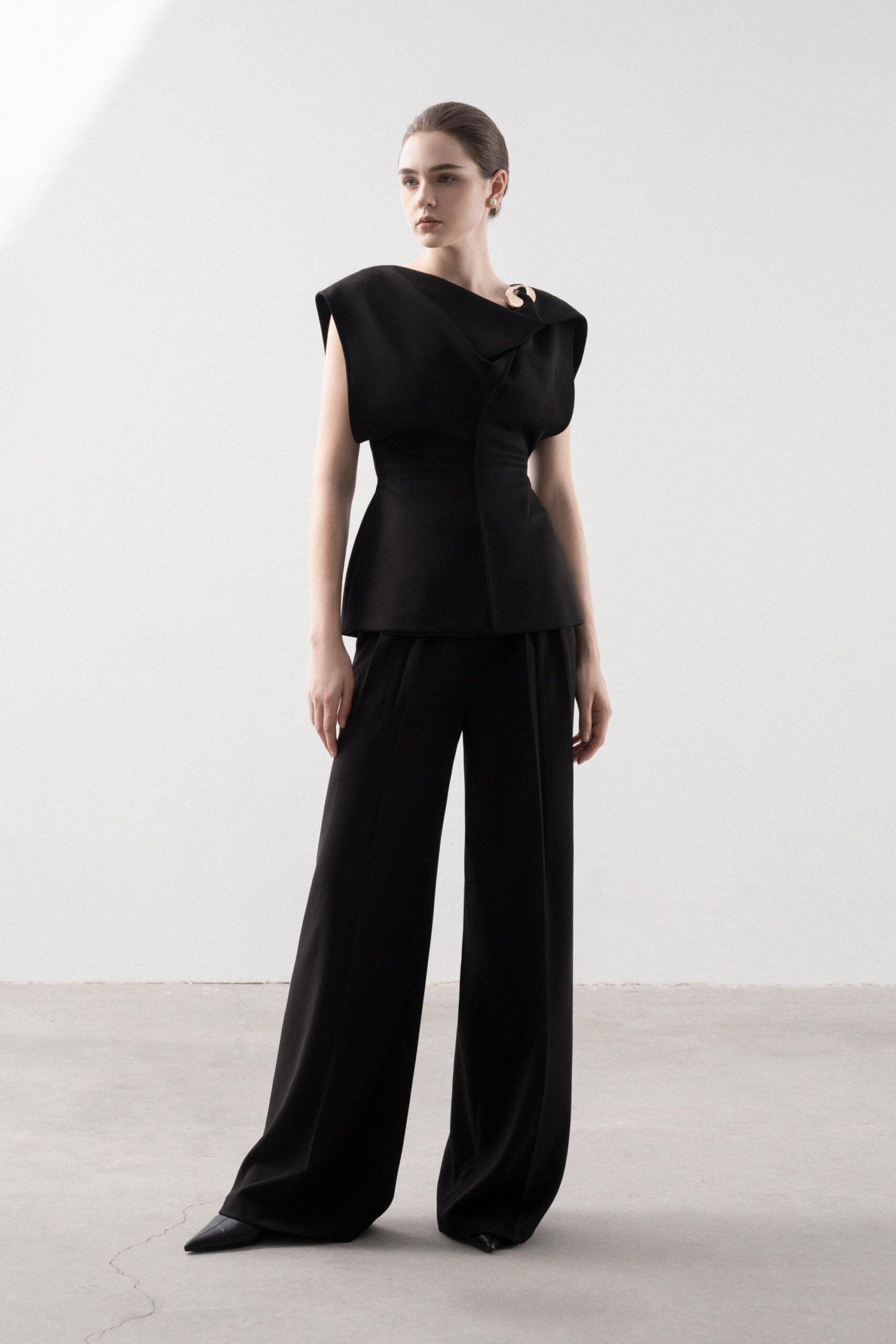 Chinmayi Straight-leg Pants