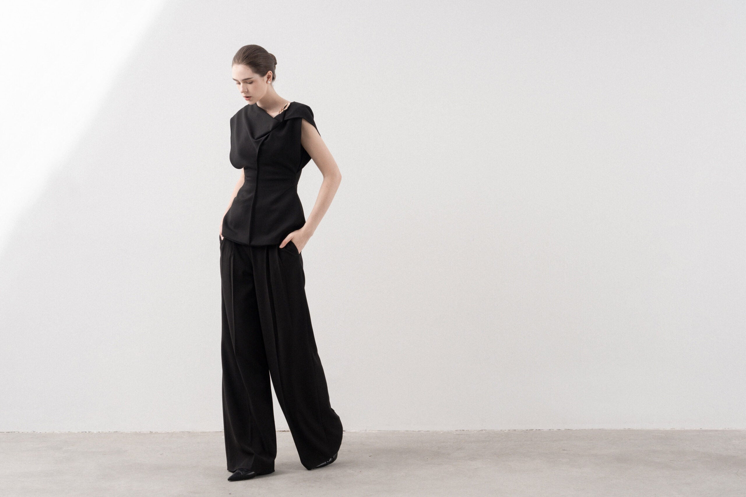 Chinmayi Straight-leg Pants