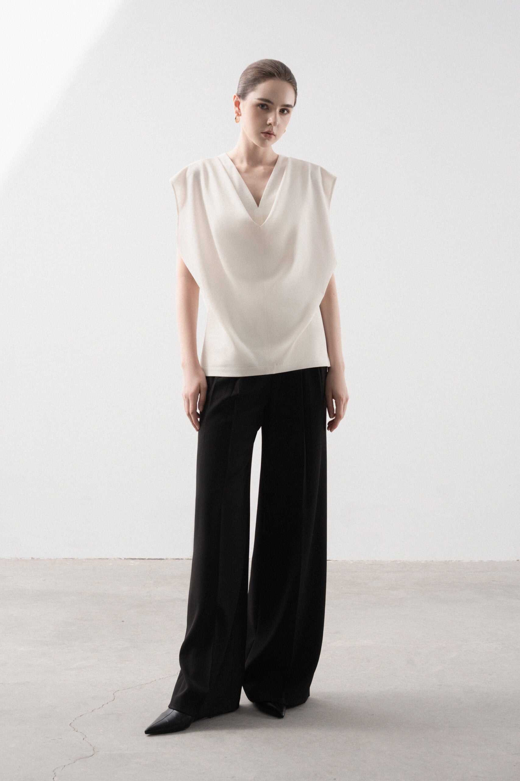 Chinmayi Straight-leg Pants