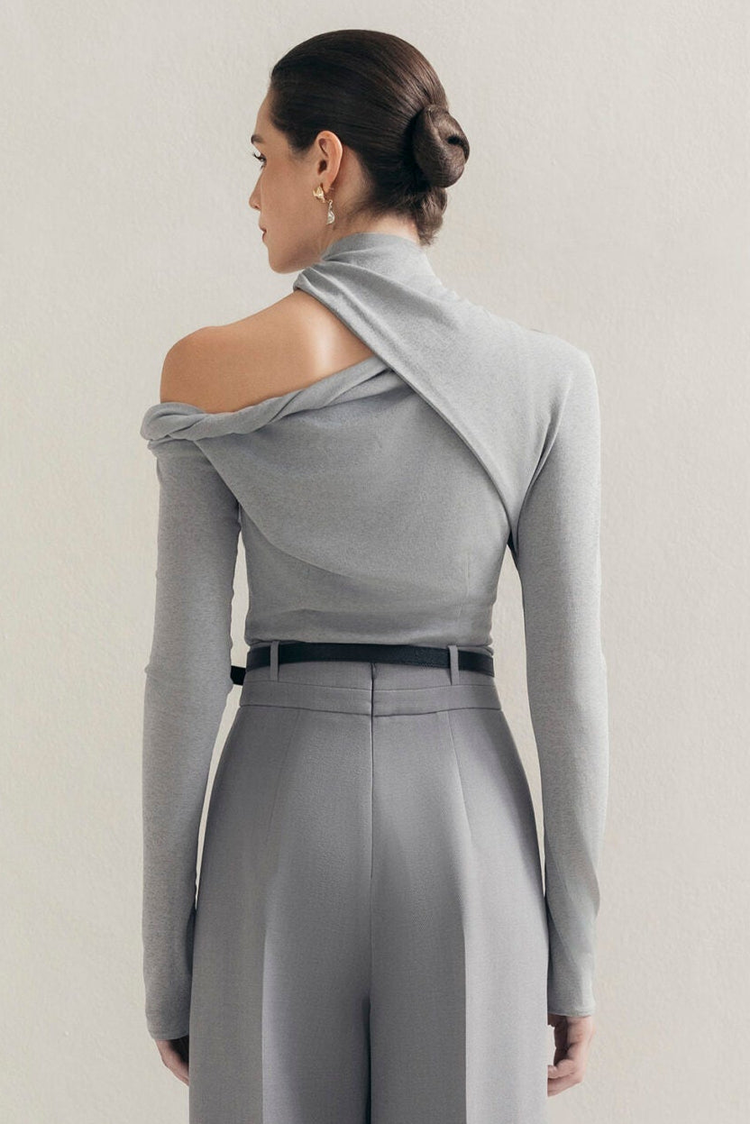 Cloudy Gray Twist Top