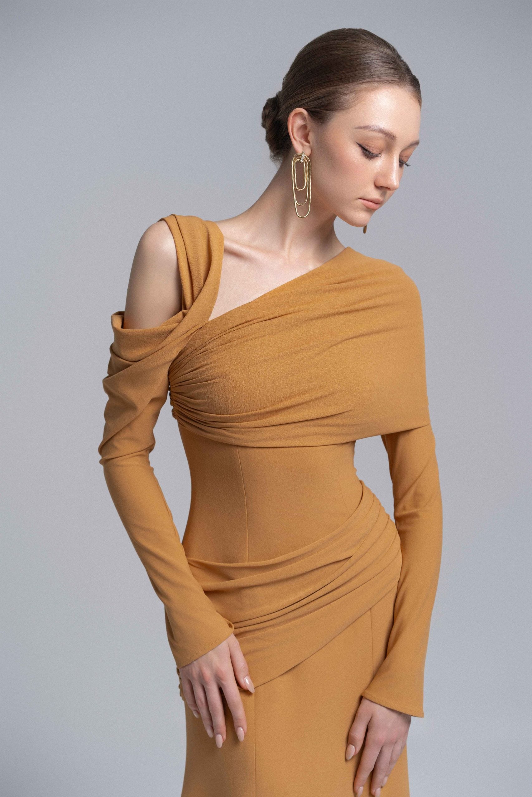 Marigold Twisted Shoulder Midi Dress VL1014