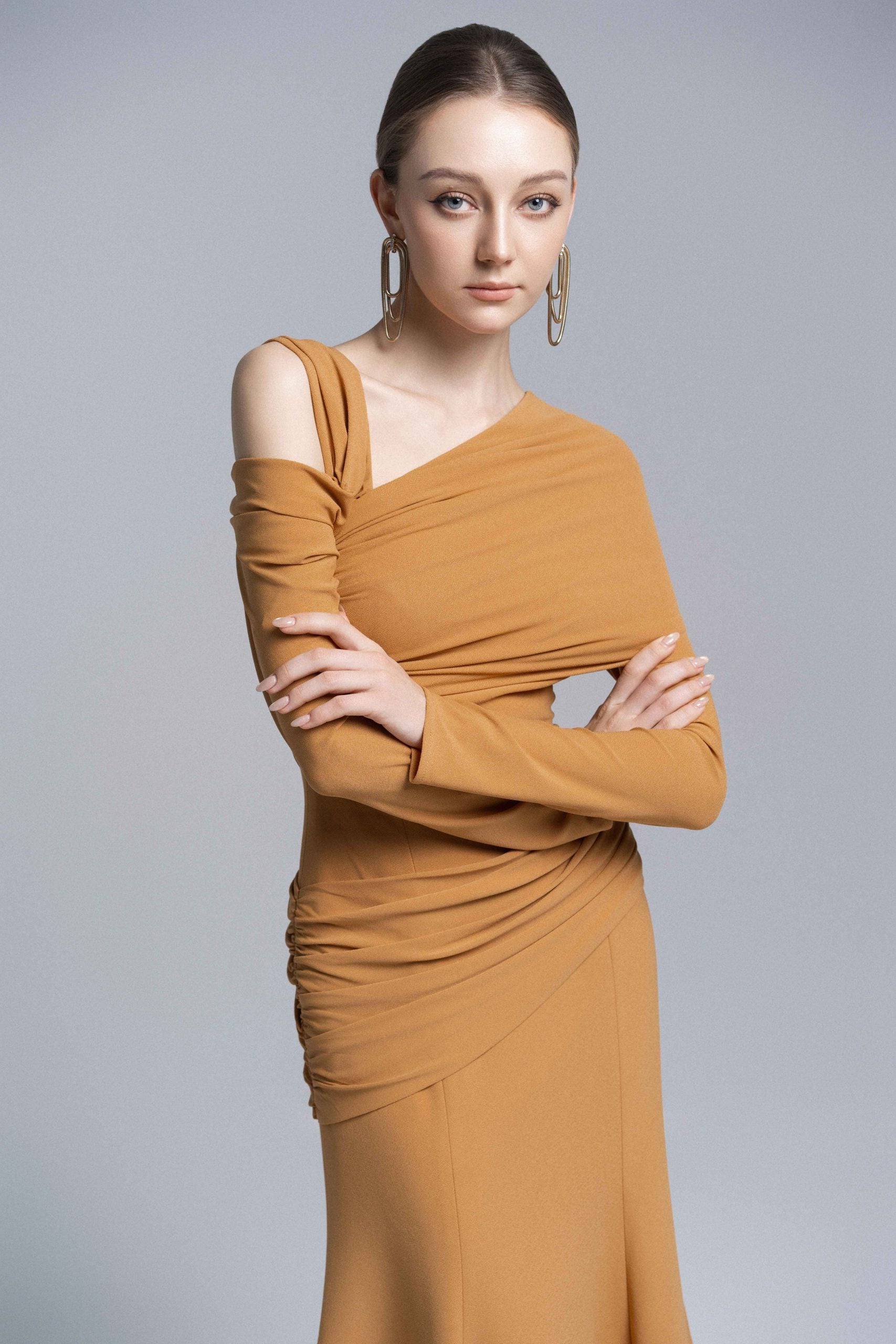Marigold Twisted Shoulder Midi Dress VL1014