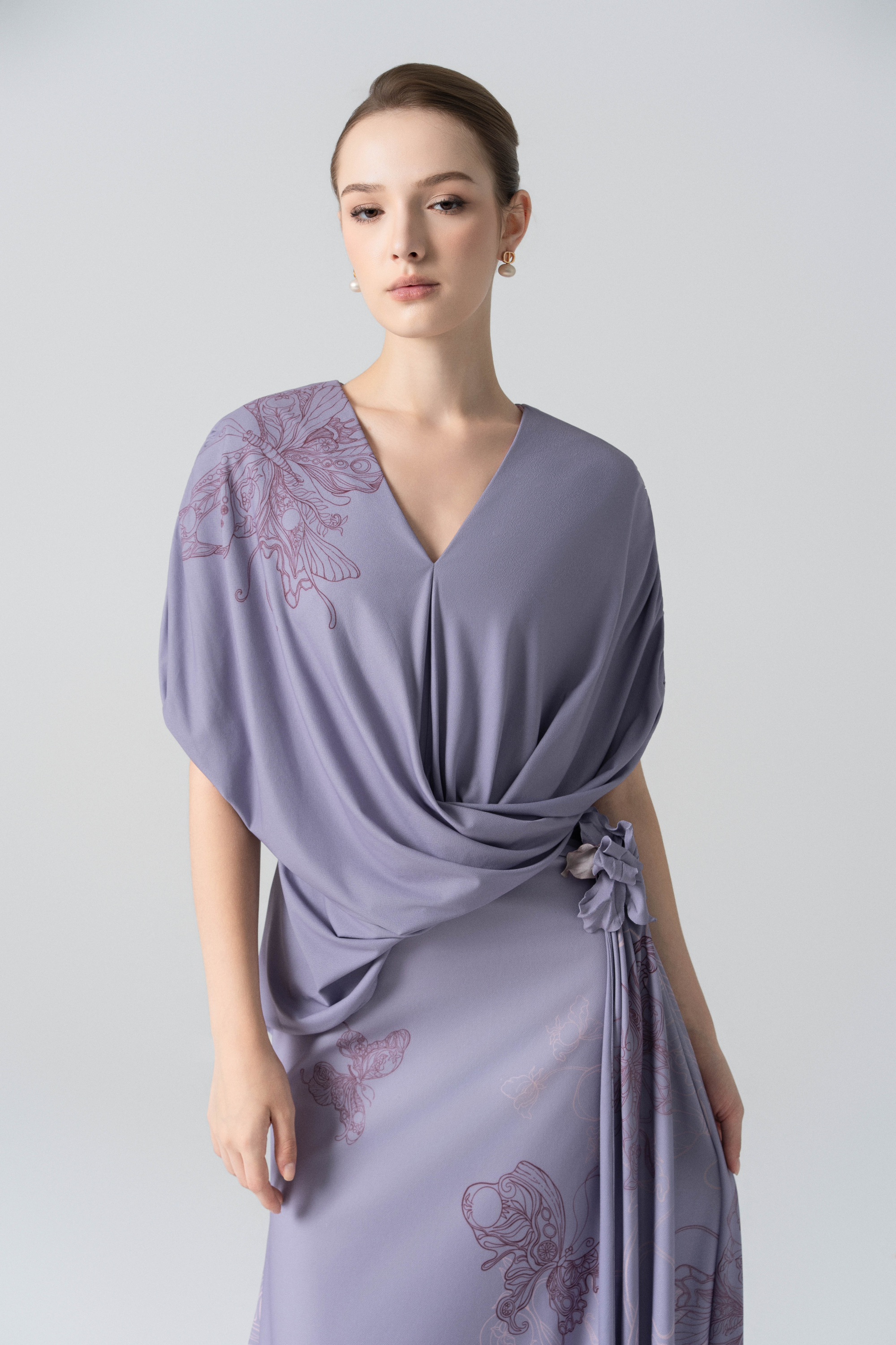 Amethyst Glow Fishtail Dress in Pale Peach