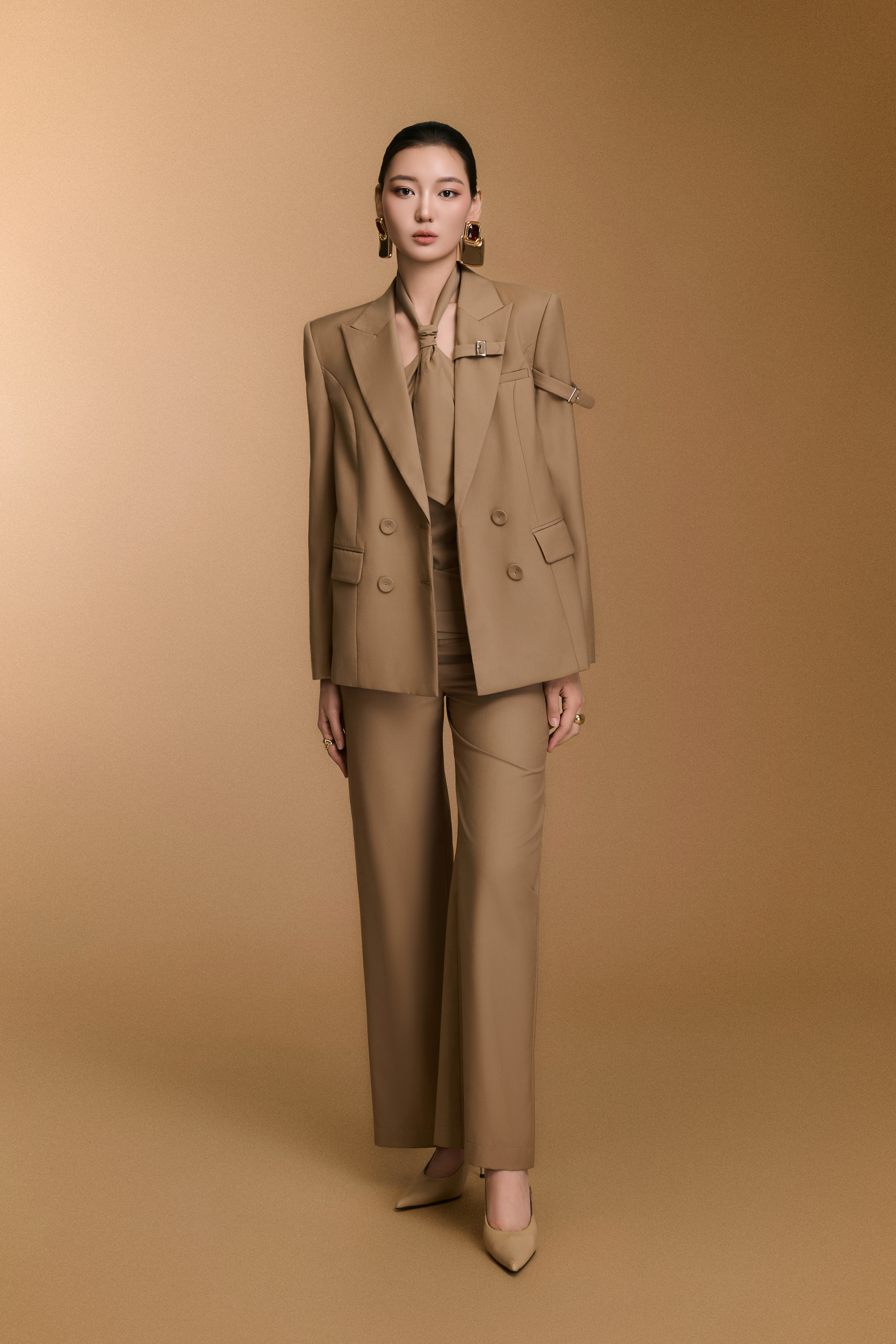 Nora Top & Ceci Blazer & pants