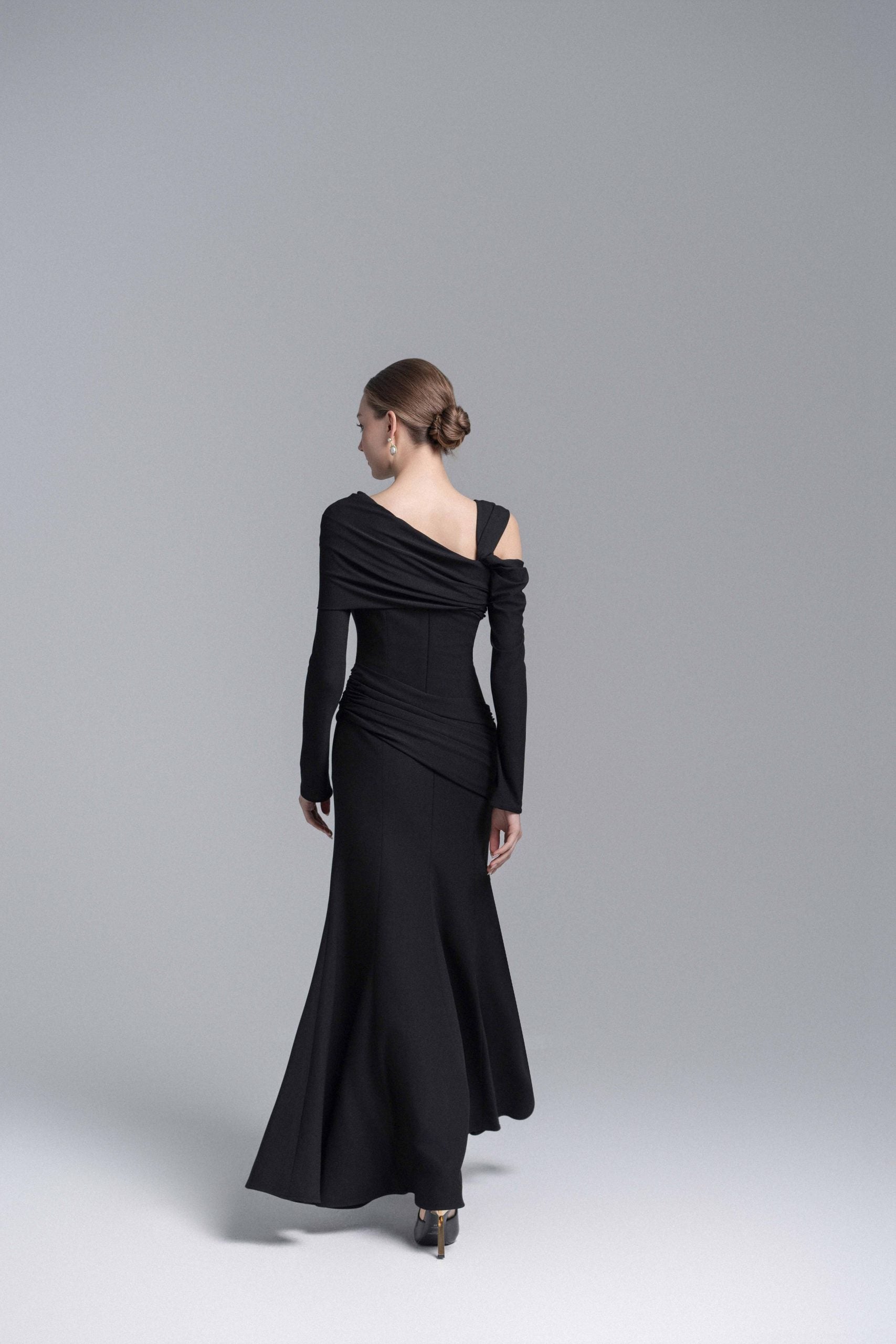 Black Twisted Shoulder Midi Dress