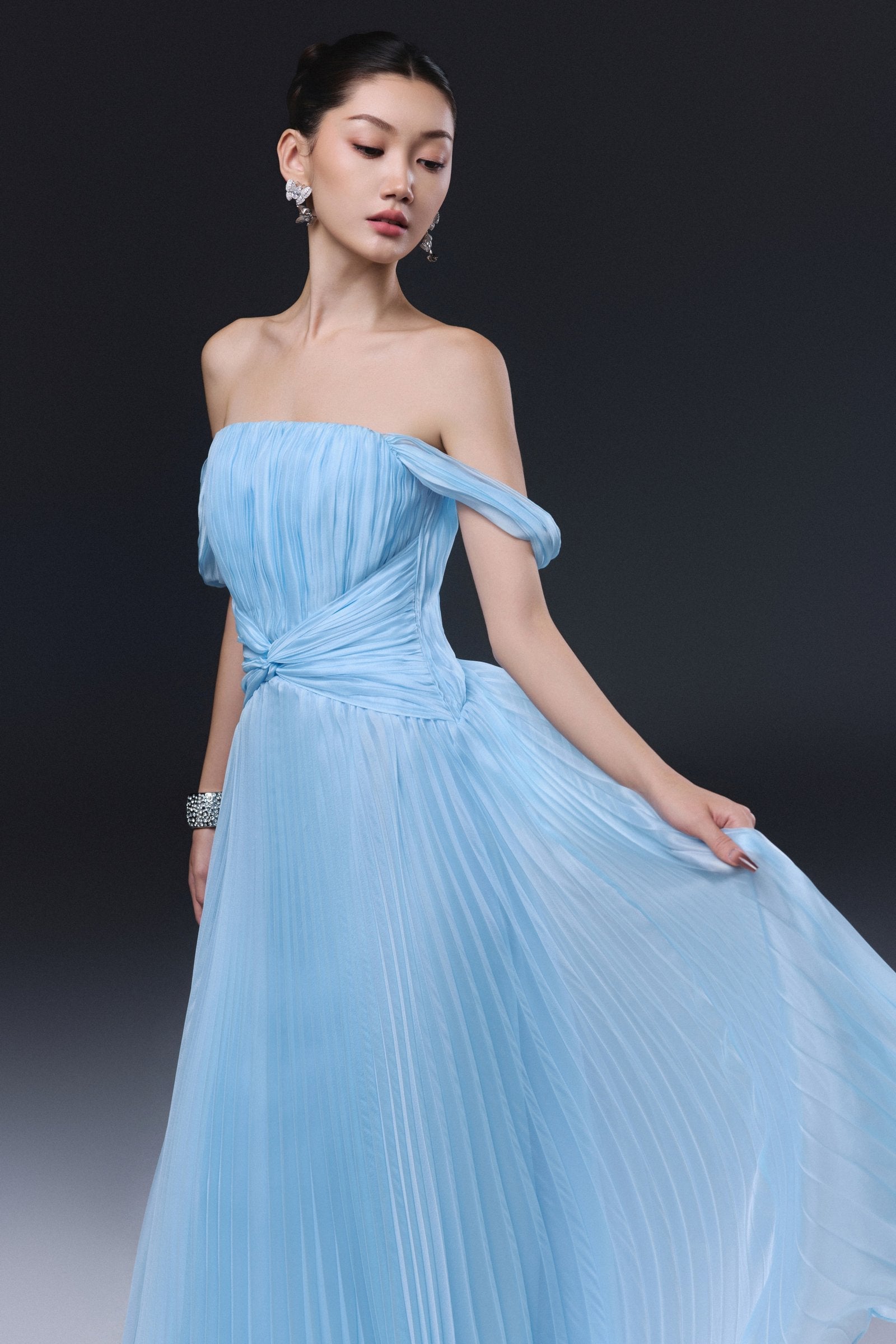 CLOVER DRESS image 2