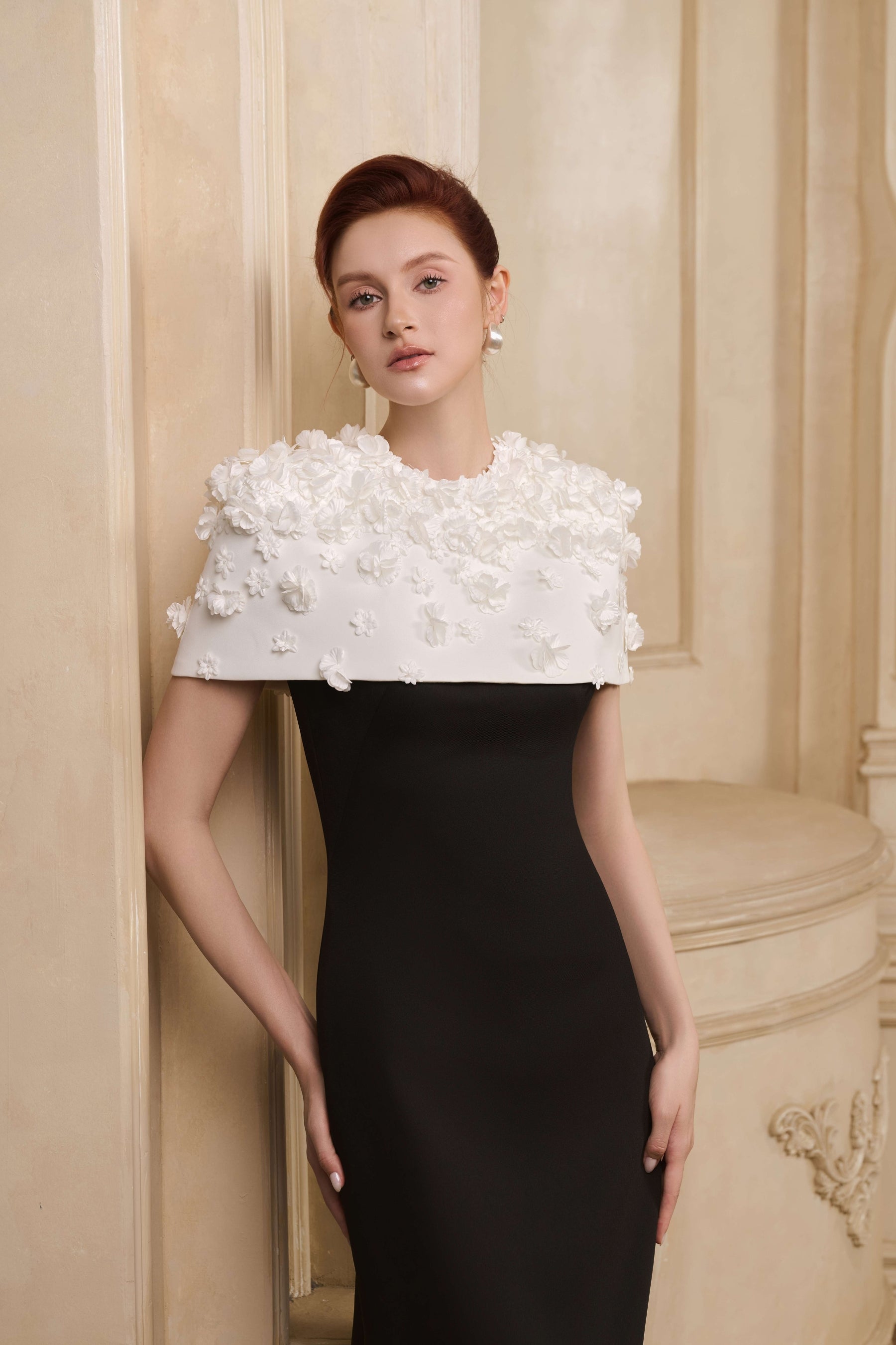 Cici Appliqué Structured Midi Dress