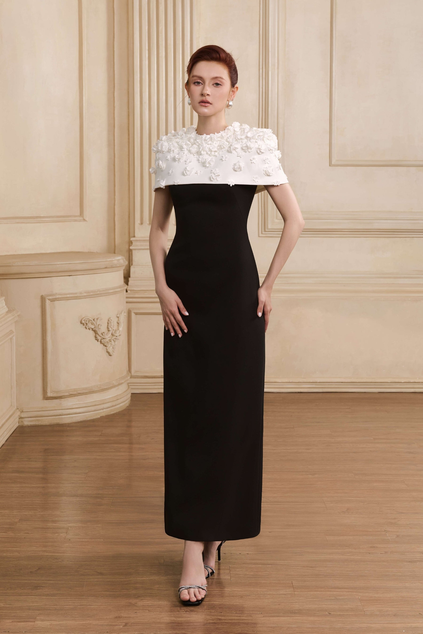Cici Appliqué Structured Midi Dress