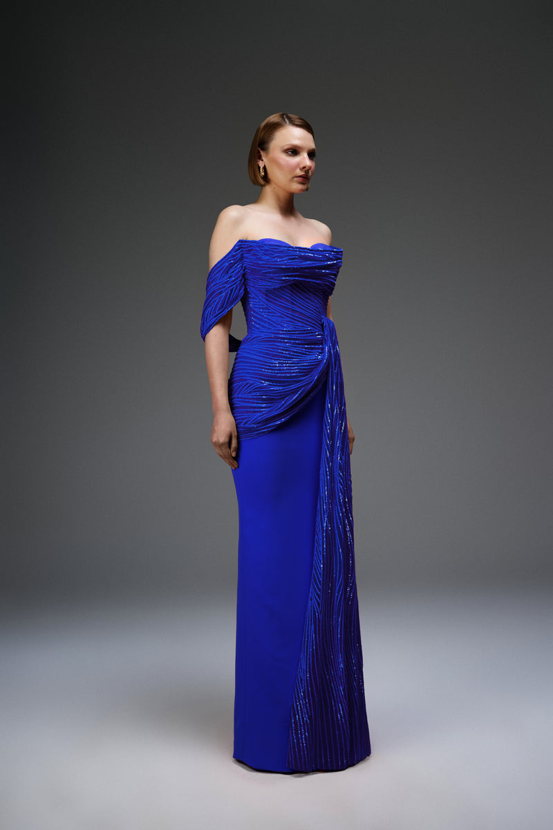 Luxurious Crimson Masterpiece with Cascading Organza E0104