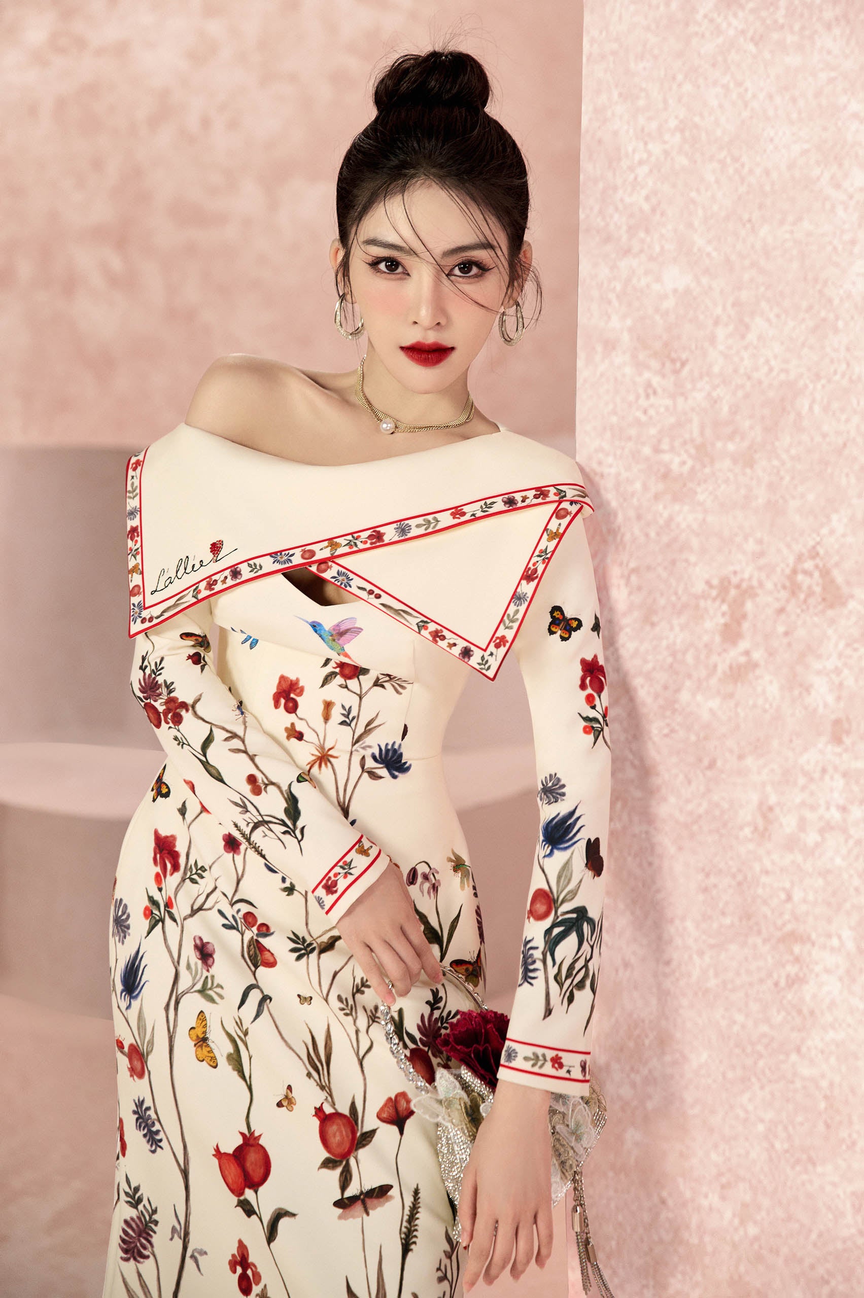 Elegant Letter Flower Dress VL1010