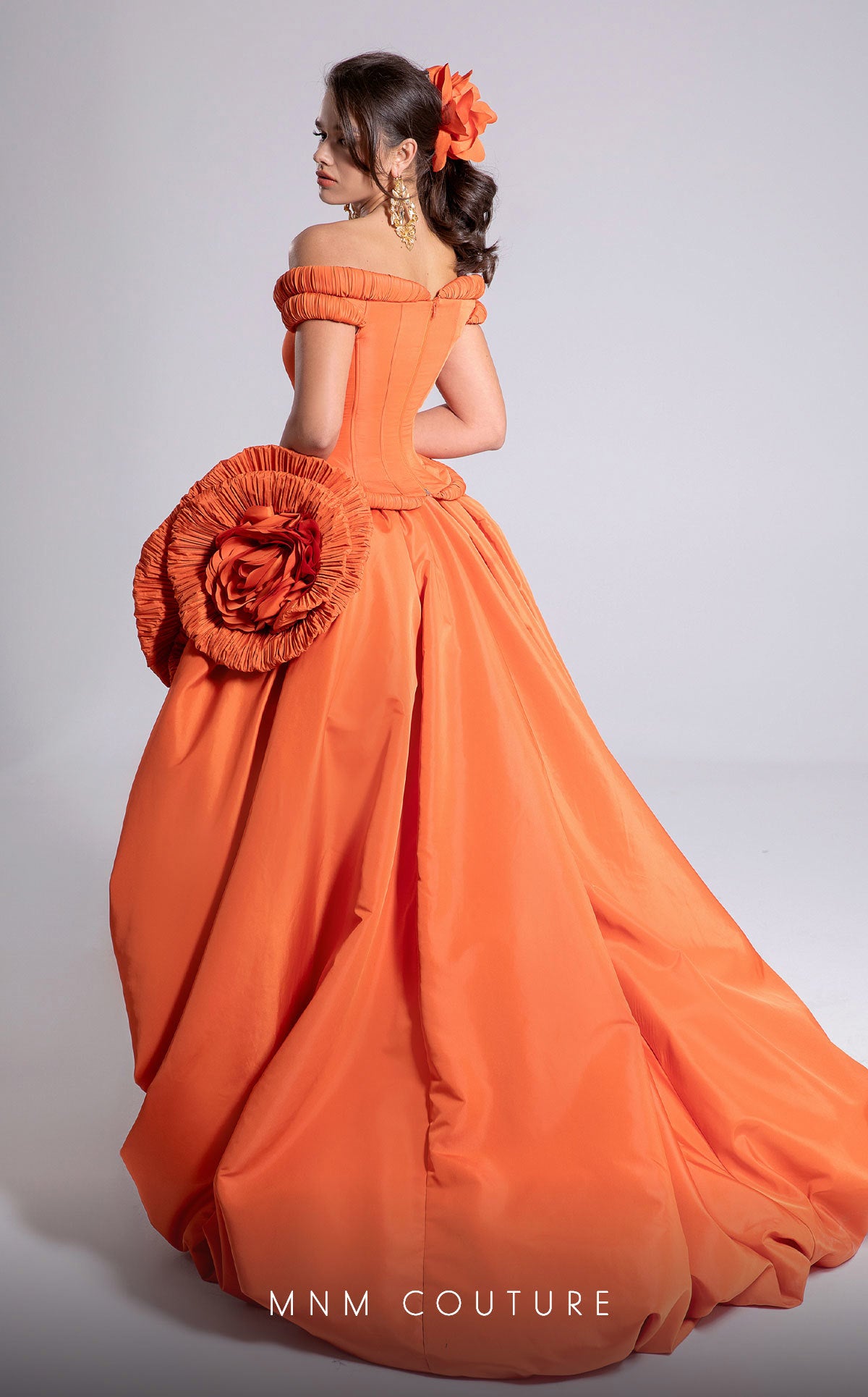 Radiant Taffeta Bloom with Draped Elegance F02913