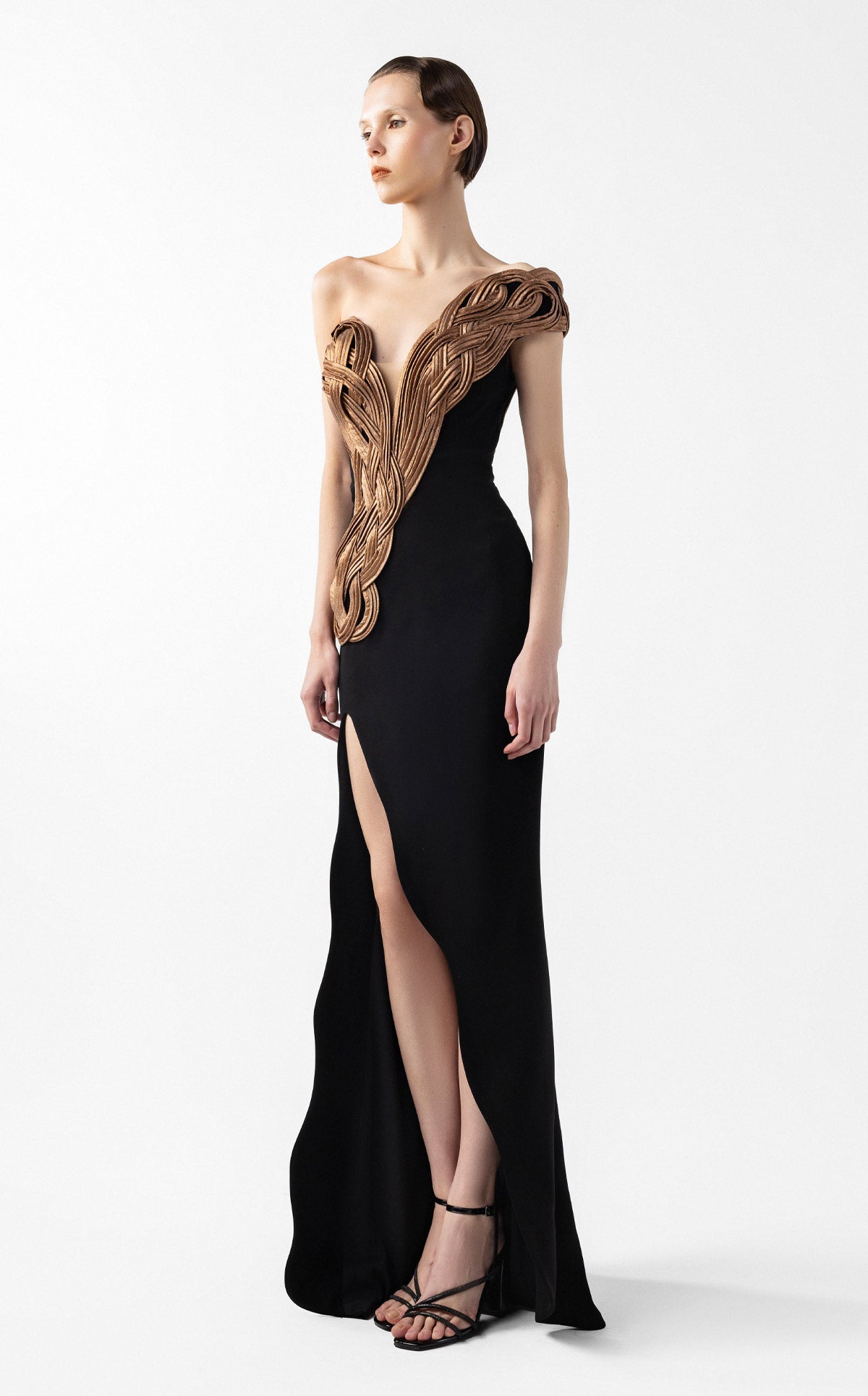 Midnight Noir Elegance with Sculptural Bronze Accents G2043