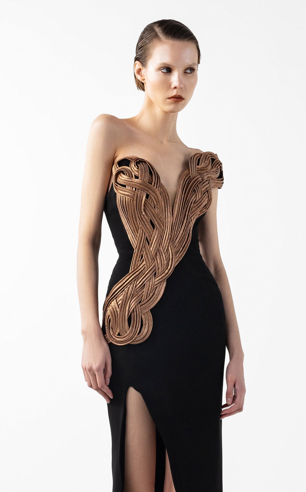 Midnight Noir Elegance with Sculptural Bronze Accents G2043