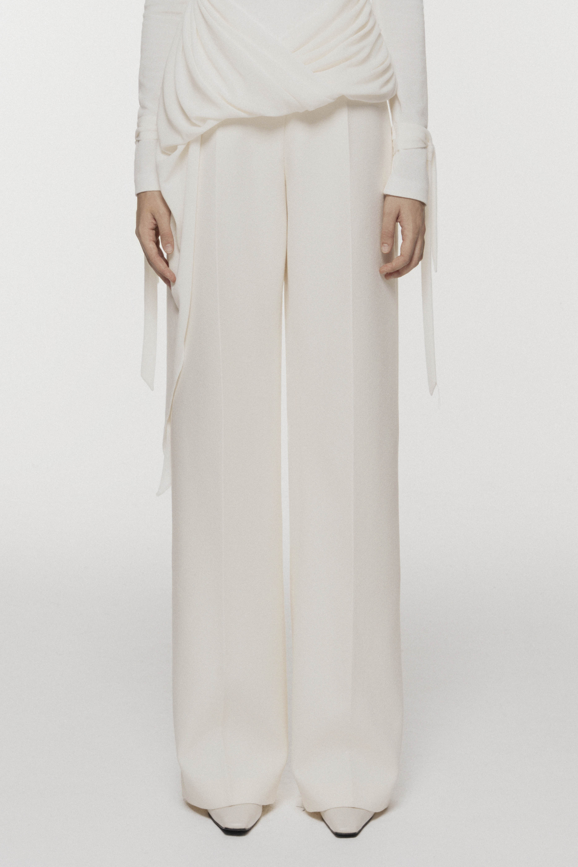 Classic Straight-Leg Trousers Cream