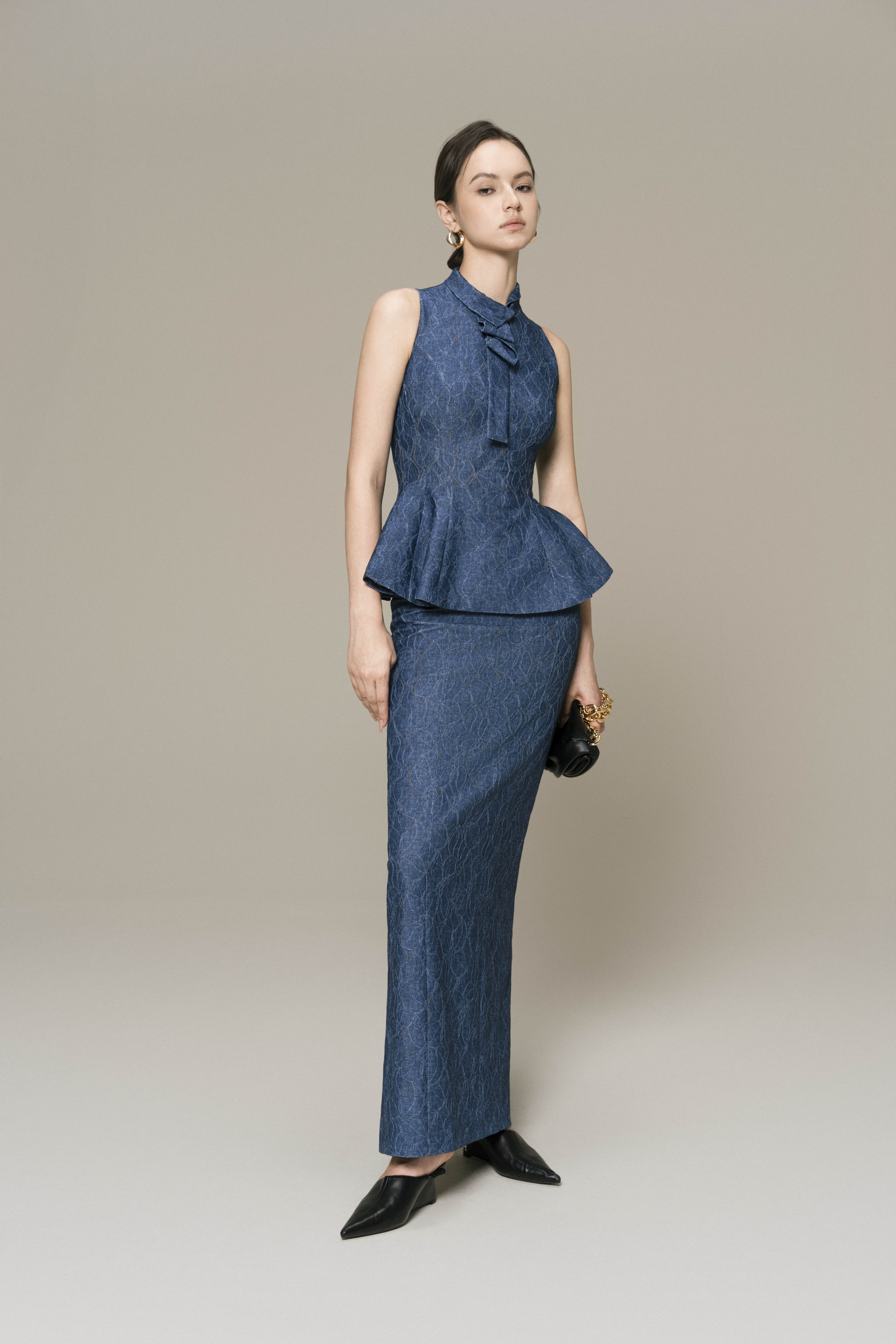 Floral Denim sleeveless Top & Midi Skirt