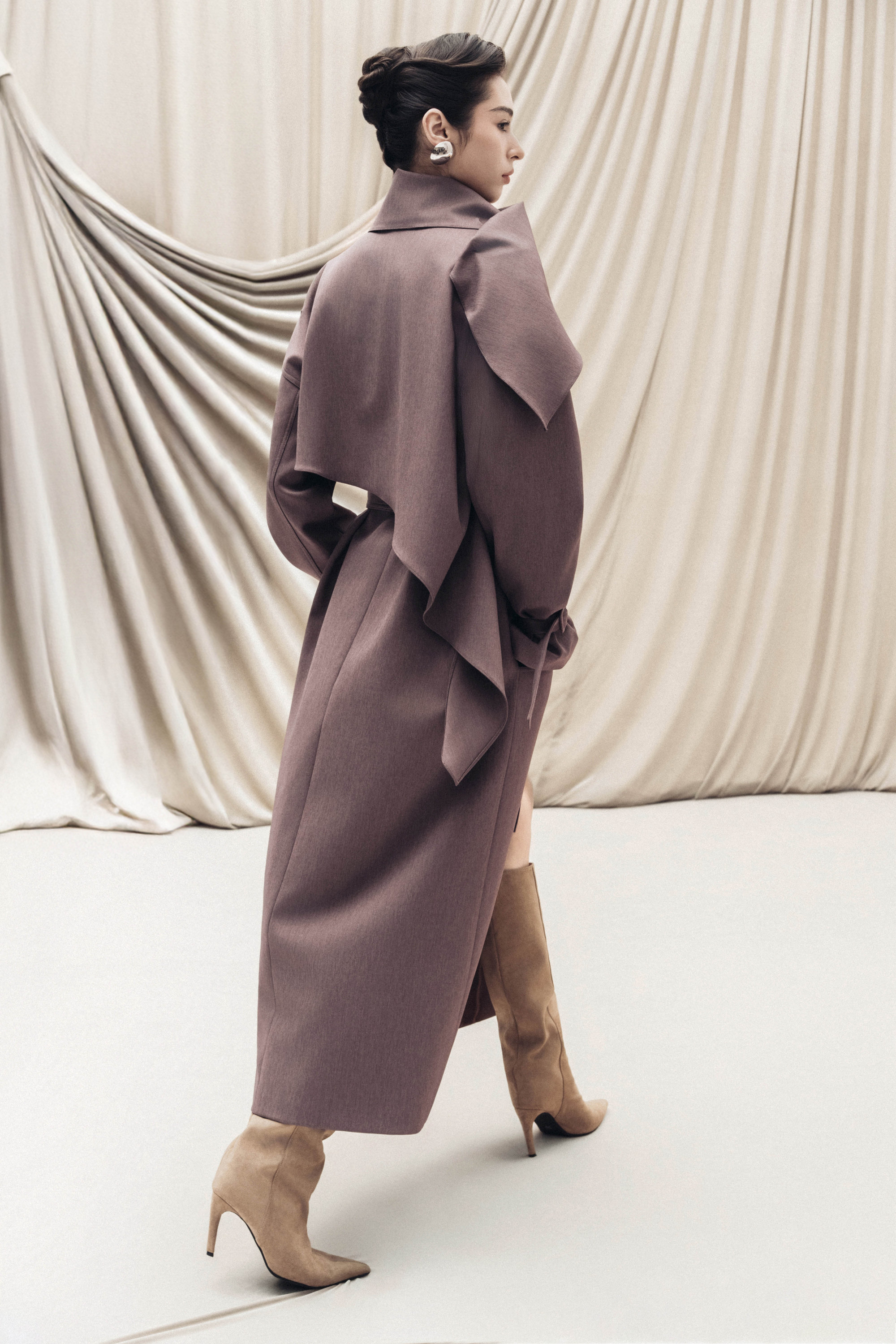 Cape-Collar Structured Trench Coat in Rose Taupe
