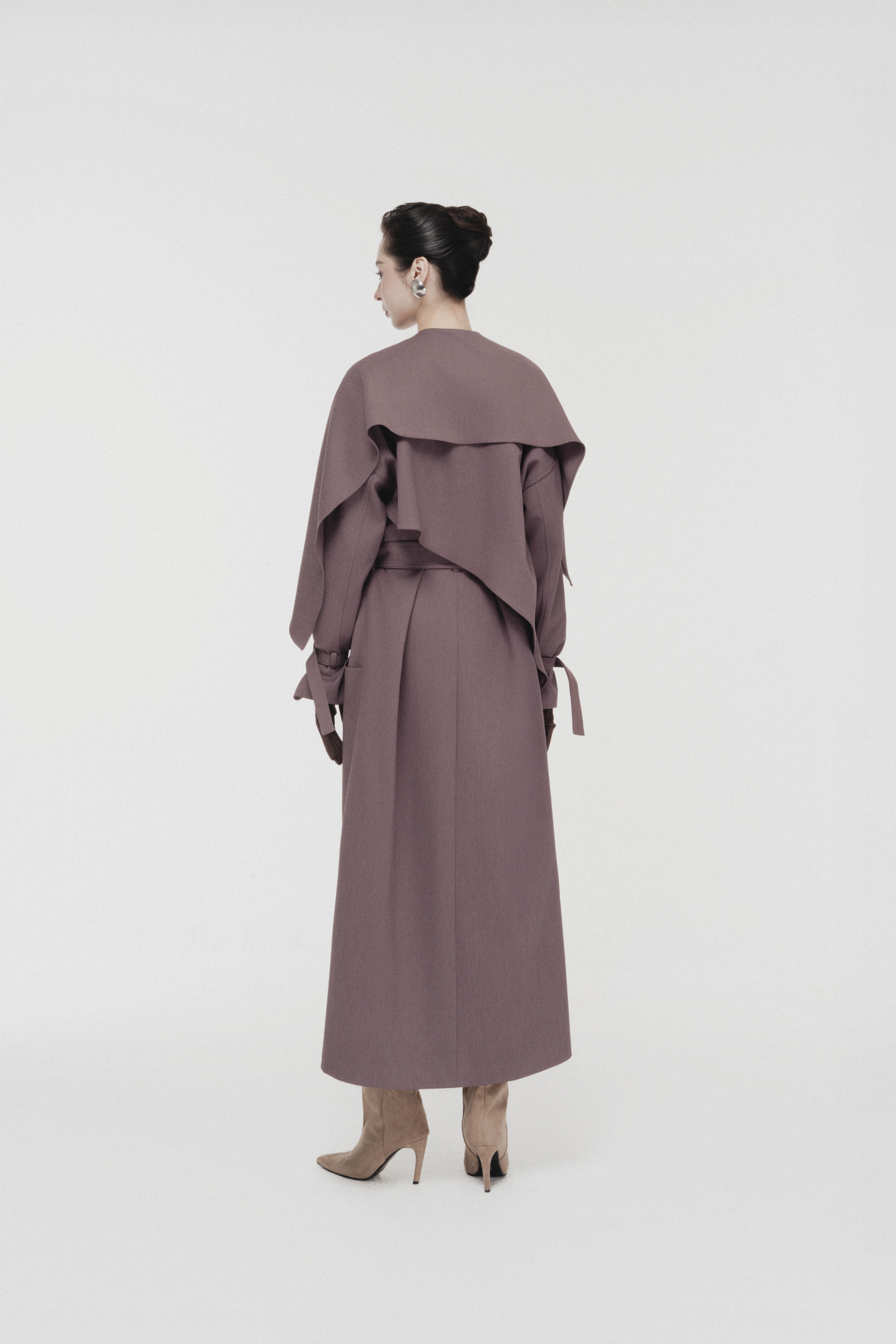 Cape-Collar Structured Trench Coat in Rose Taupe