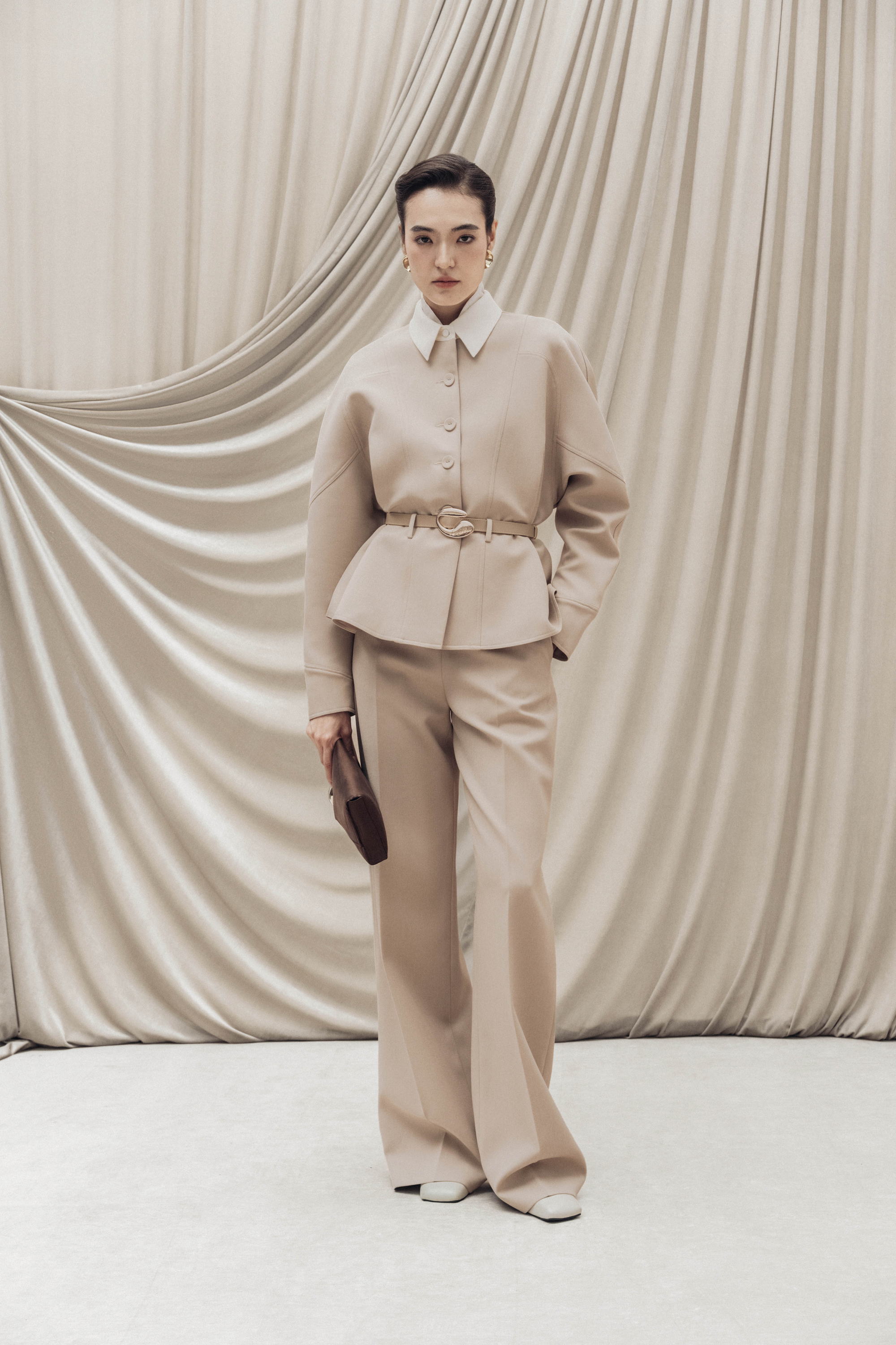 Quilted Structure Short Jacket & Leg Trousers in Hazelnut