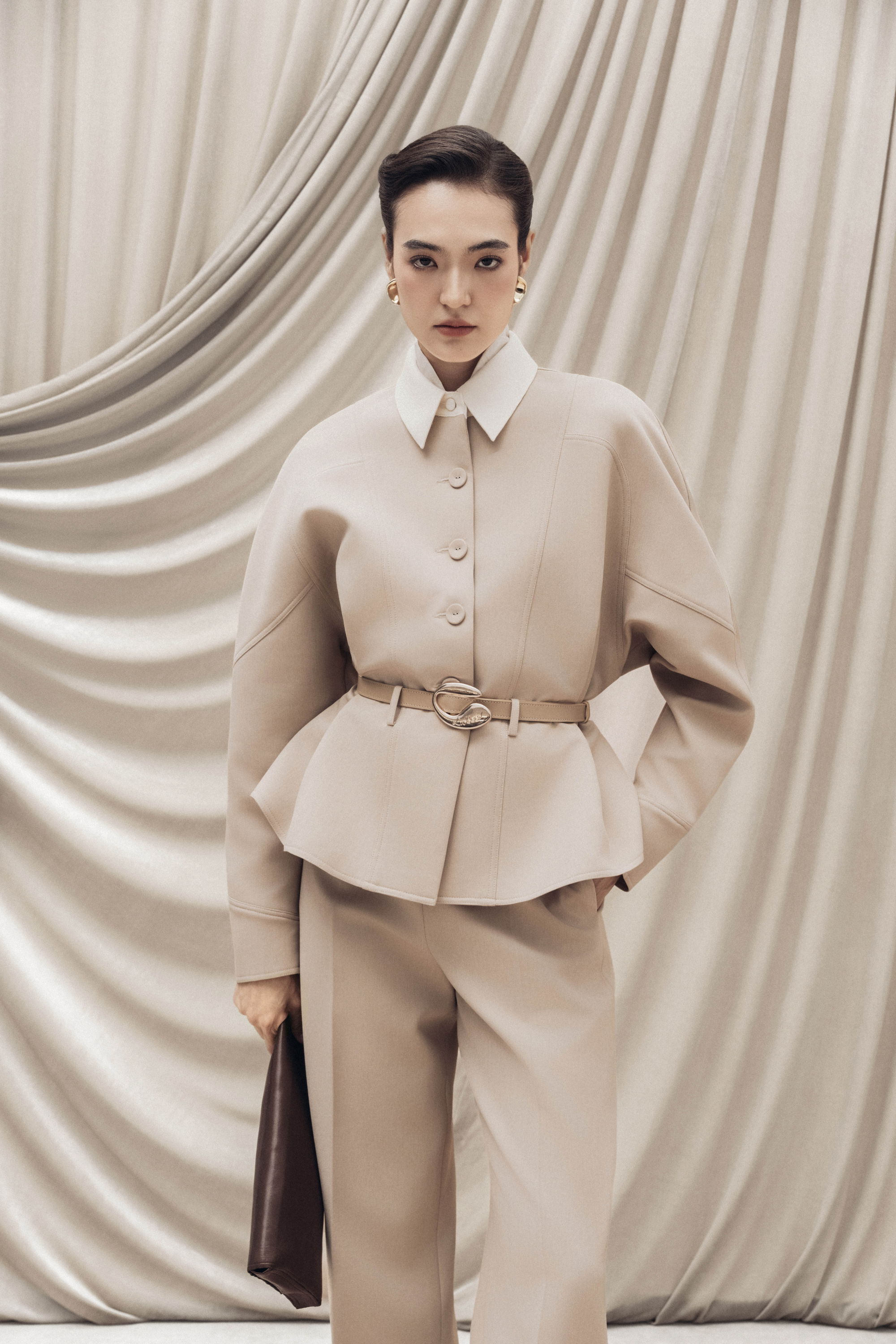 Quilted Structure Short Jacket & Leg Trousers in Hazelnut