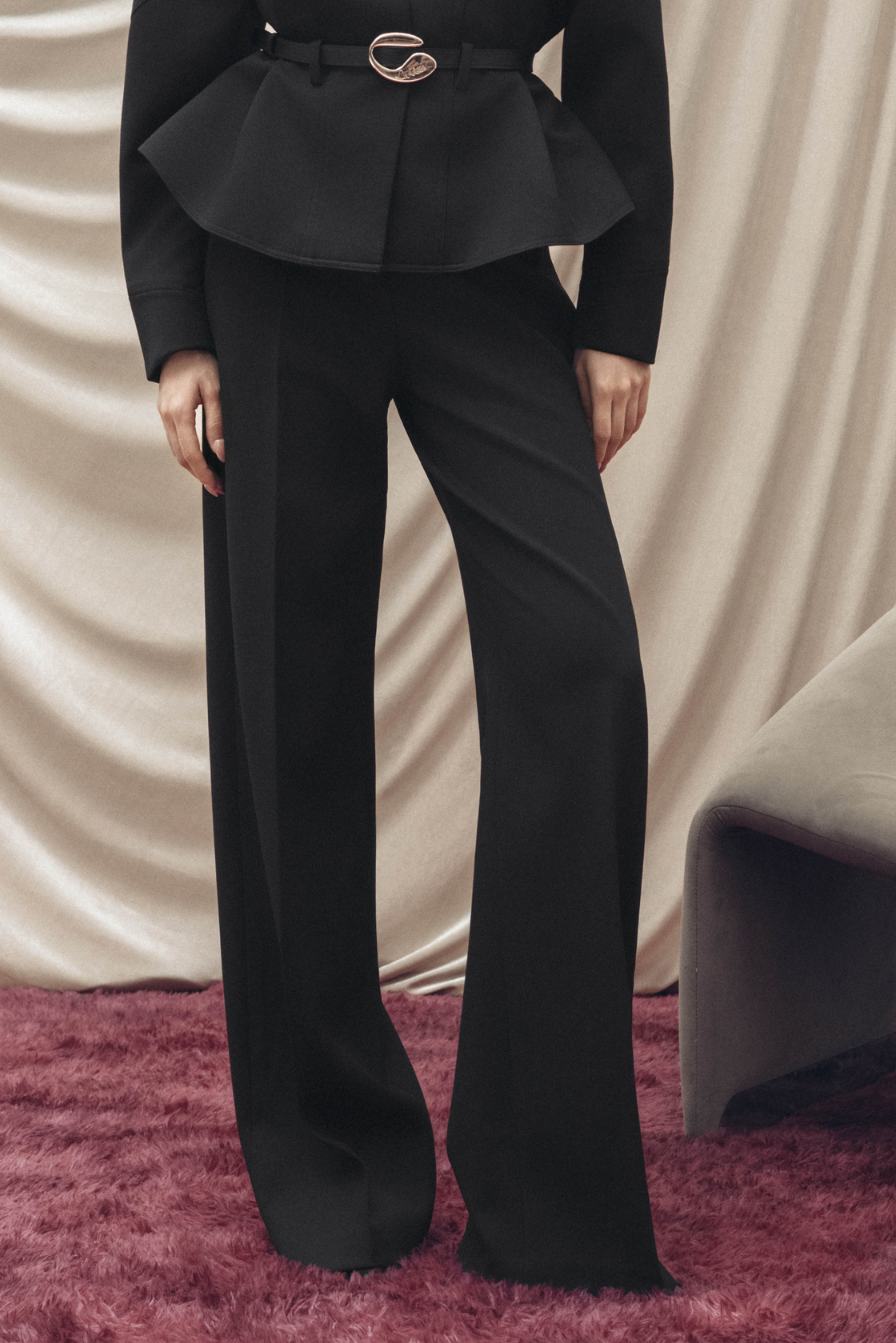 High-Waist Pleated Wide-Leg Trousers in Black