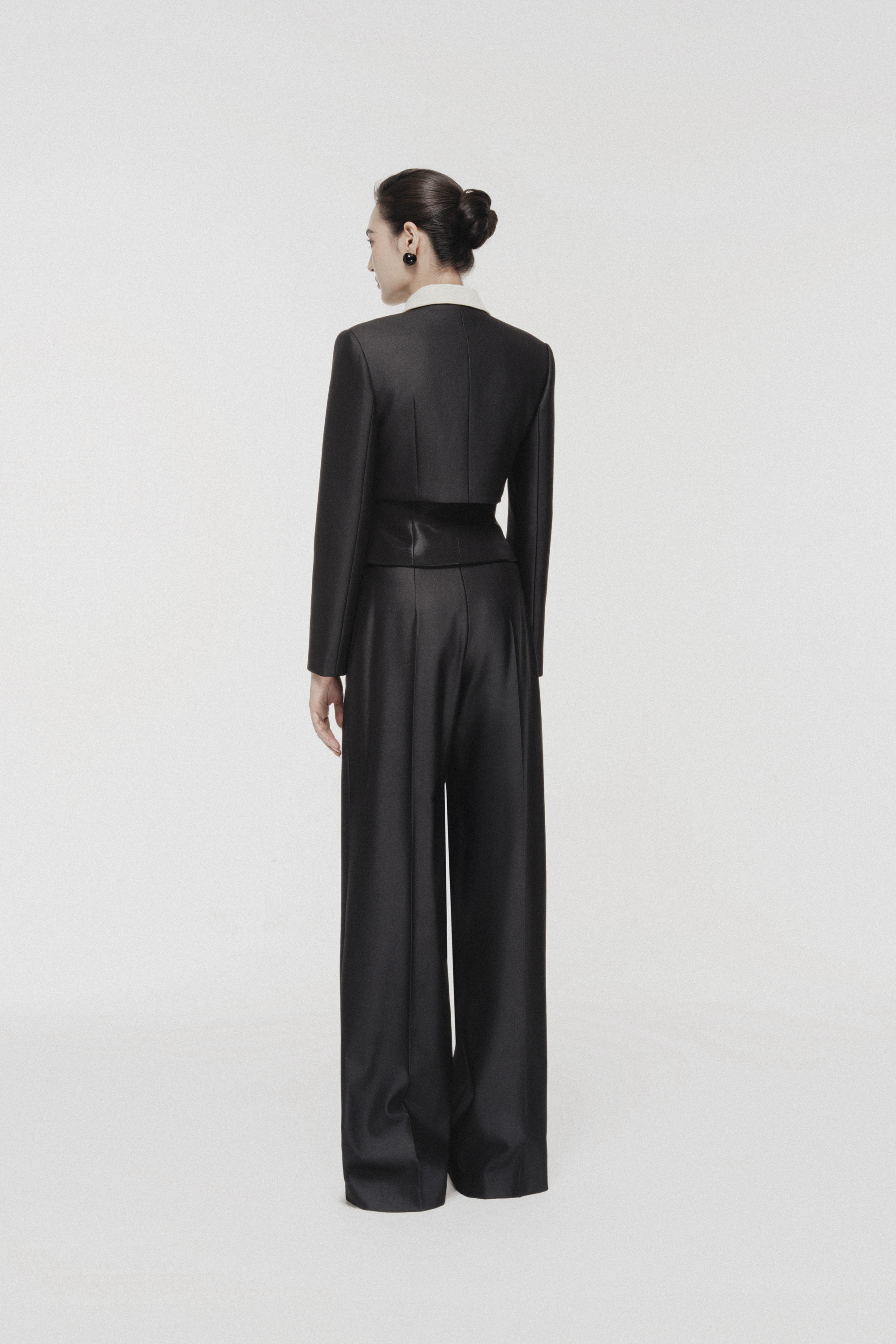 High-Waist Pleated Wide-Leg Trousers in Black
