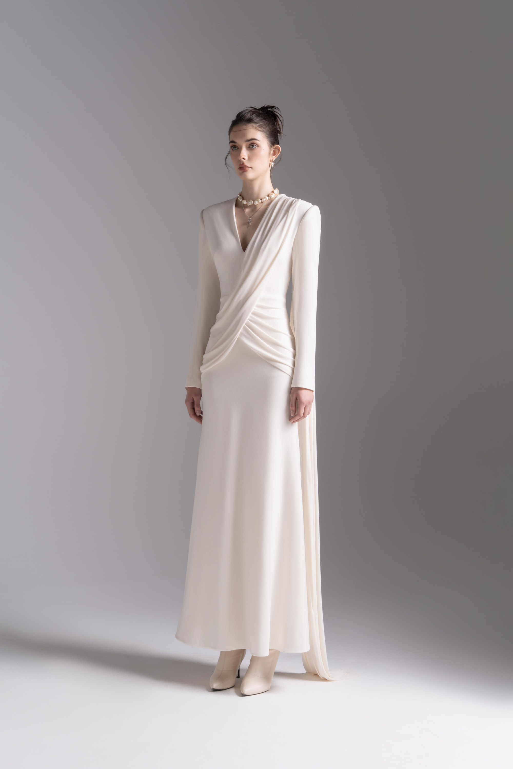 Vest Grace Gown in Light Cream