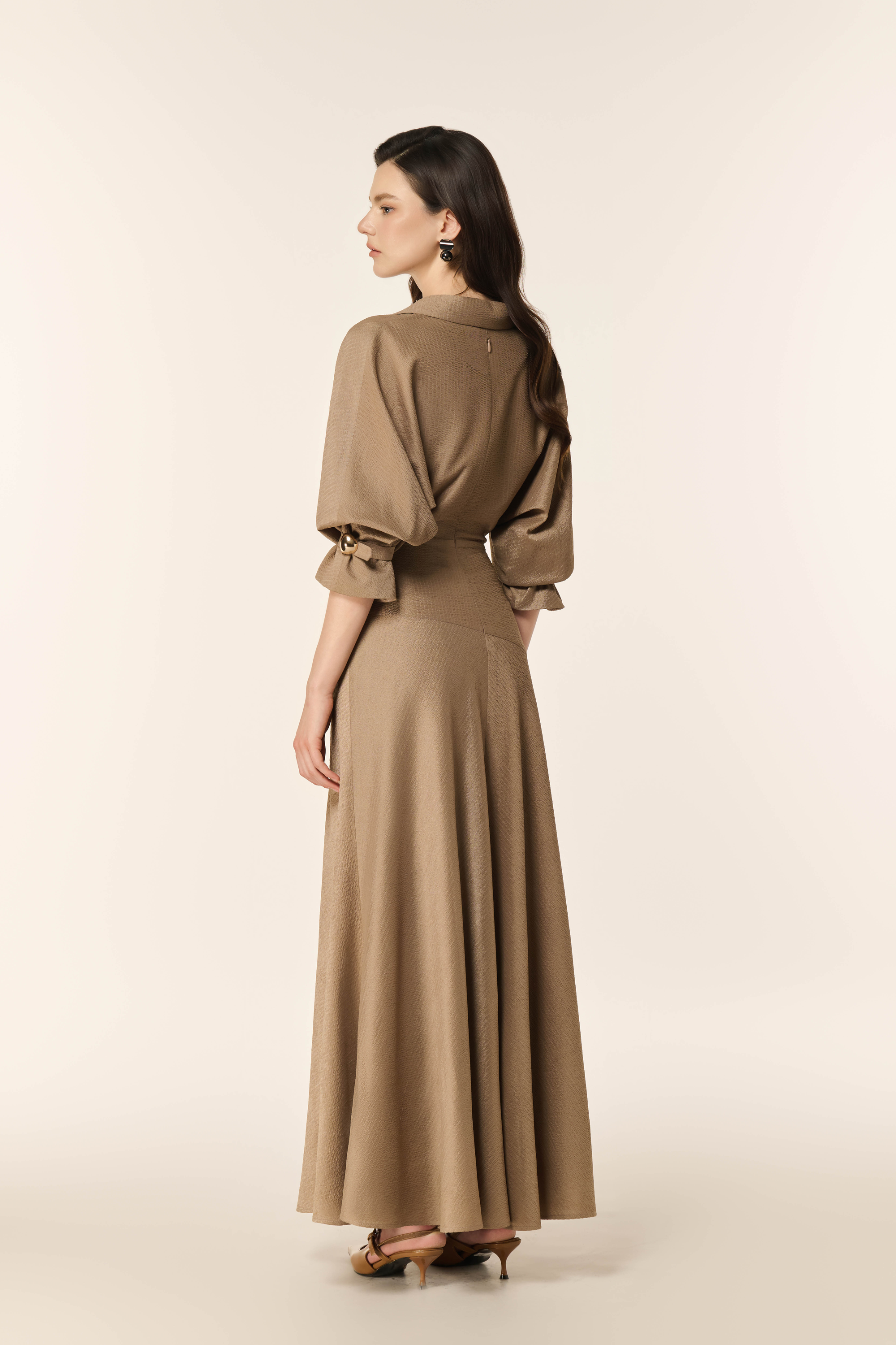Dewlight Midi Dress in Warm Taupe