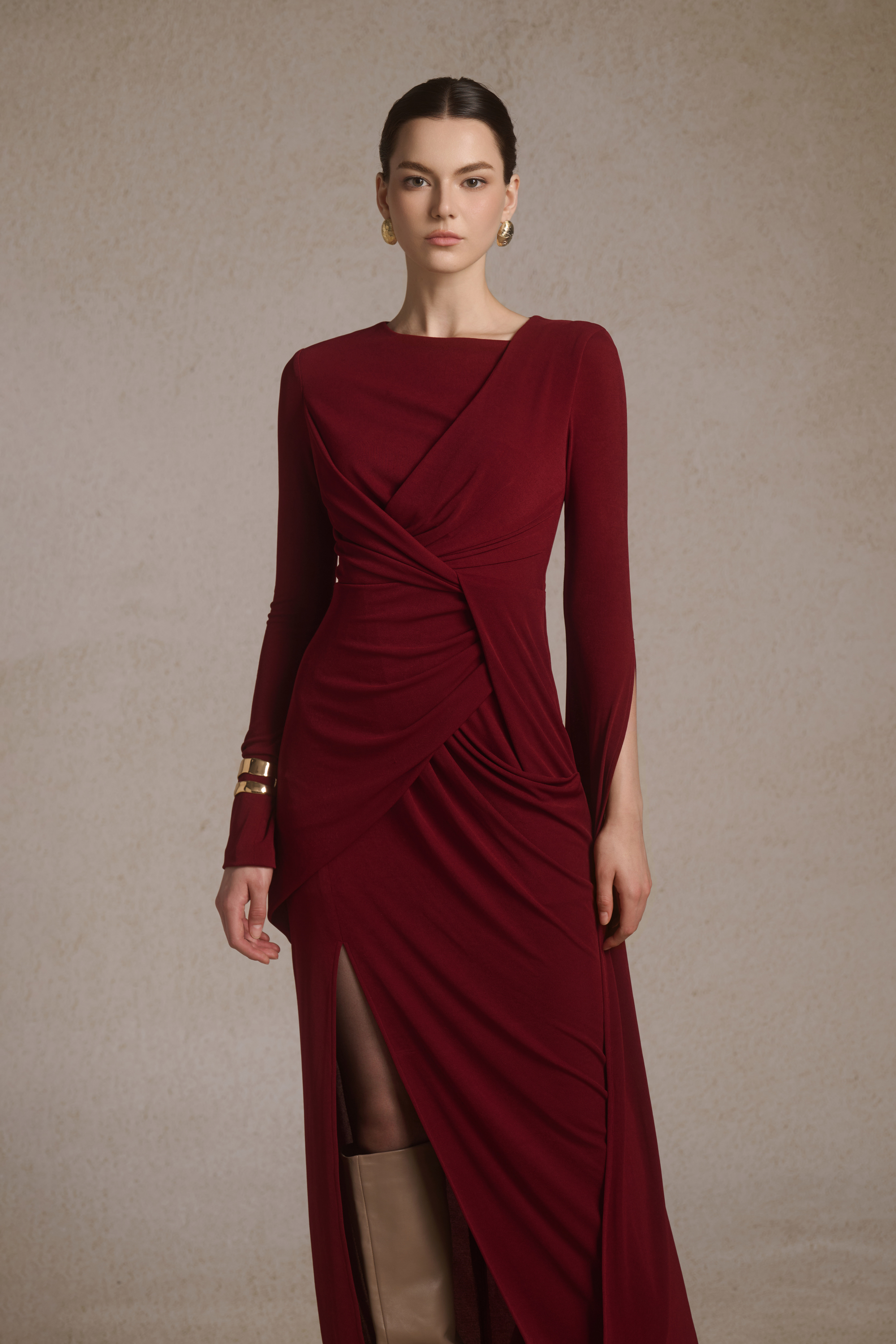 Lunara Tiered Midi in Burgundy