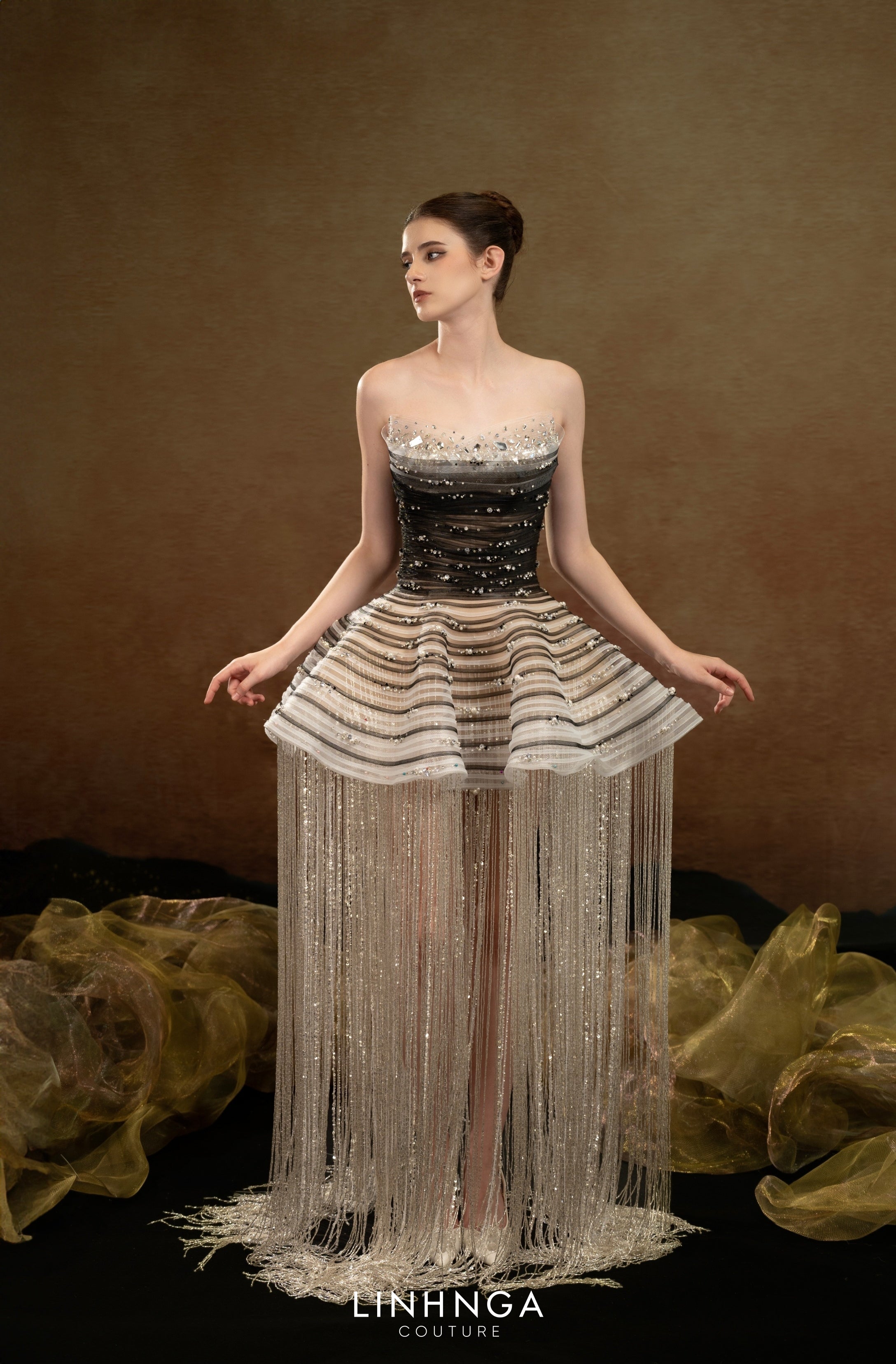 Linh Nga LMBCT312 – Sculptural Crystal Fringe Couture
