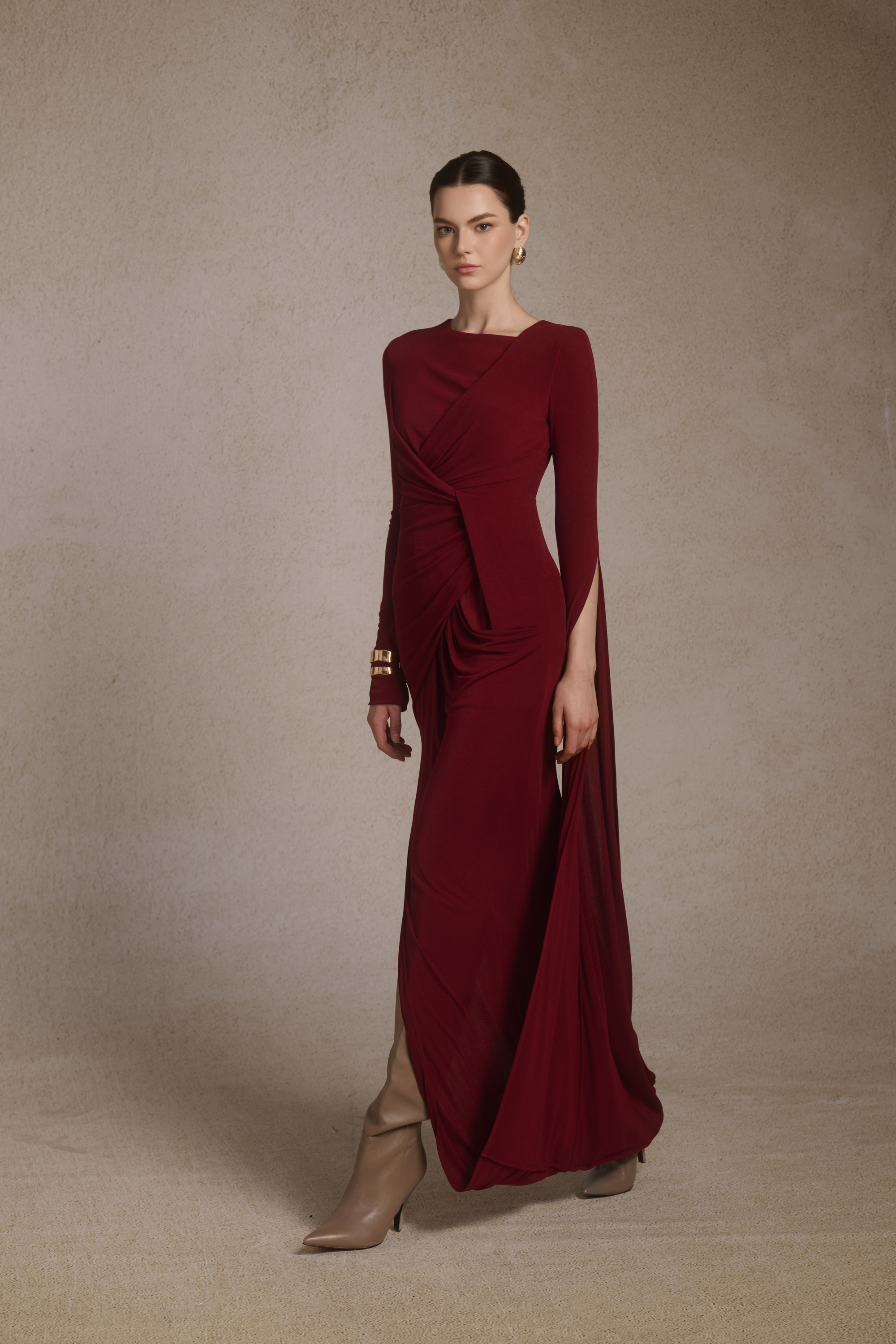 Lunara Tiered Midi in Burgundy