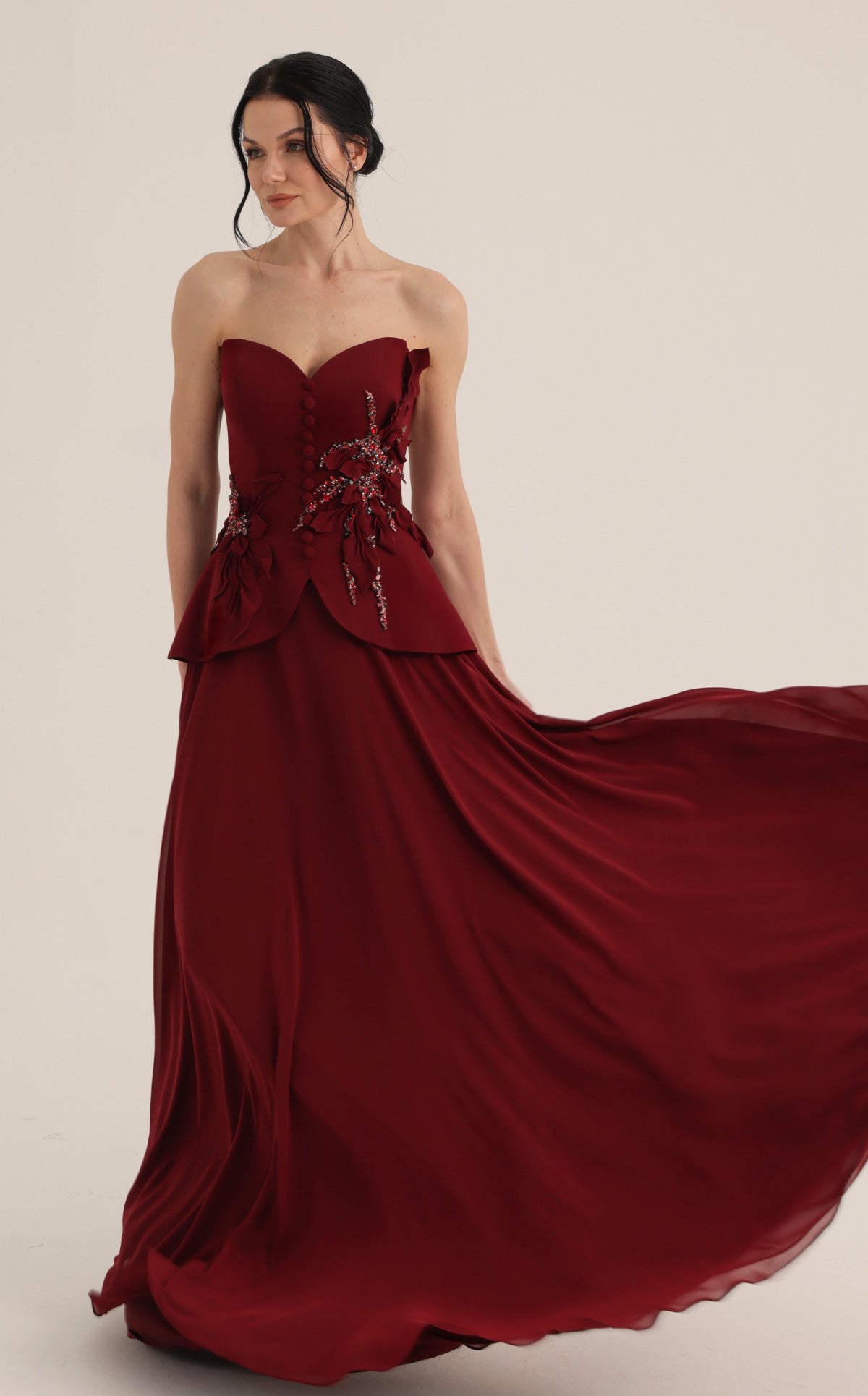 MNM Couture O07815