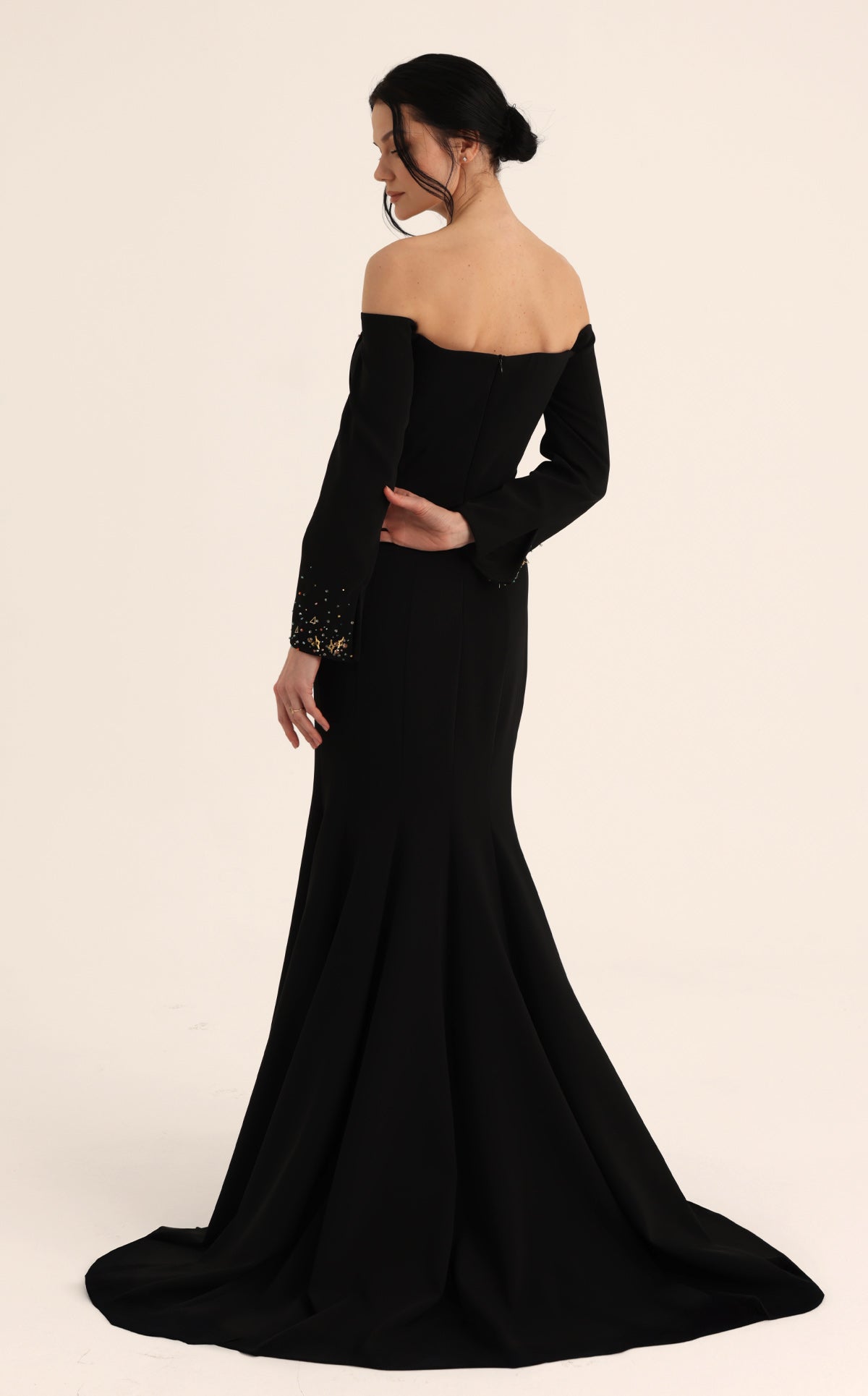 MNM Couture O07822