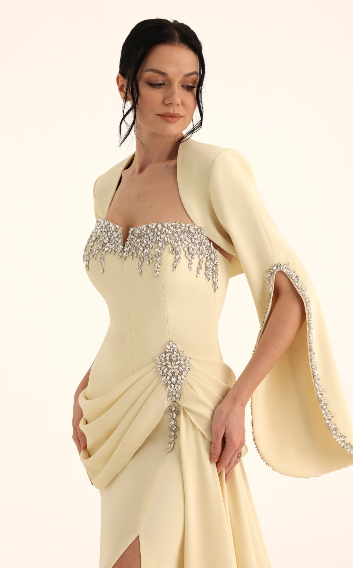 MNM Couture O07851