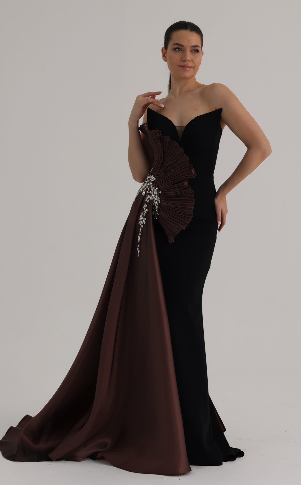 MNM Couture O07862