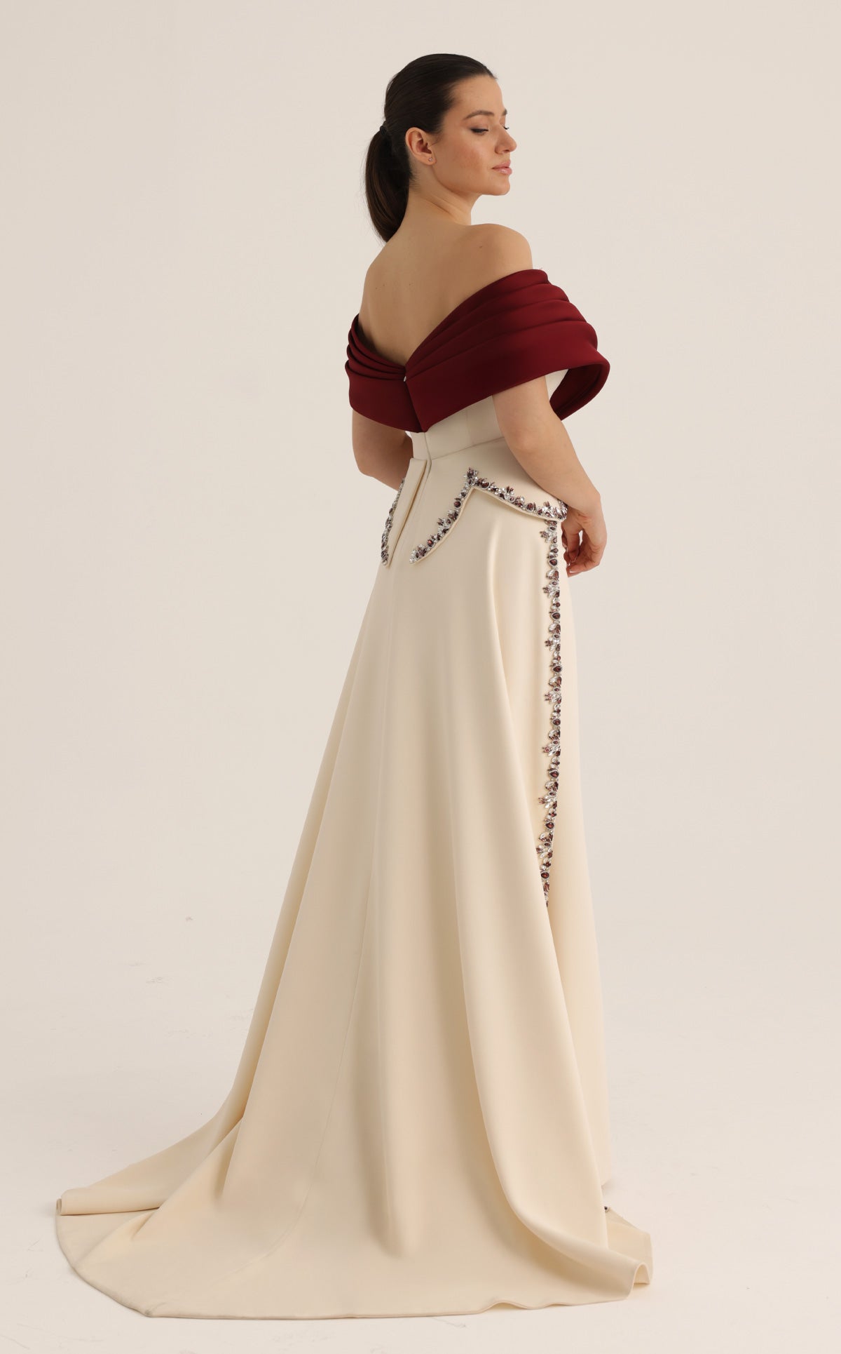MNM Couture O07865