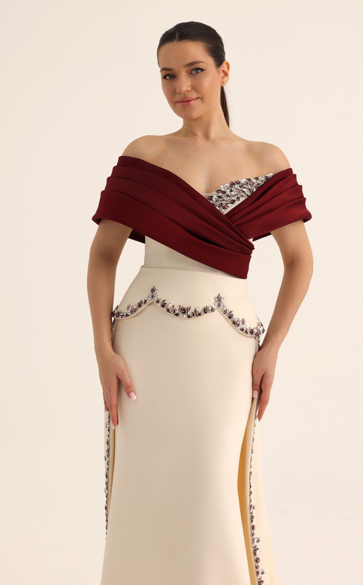 MNM Couture O07865