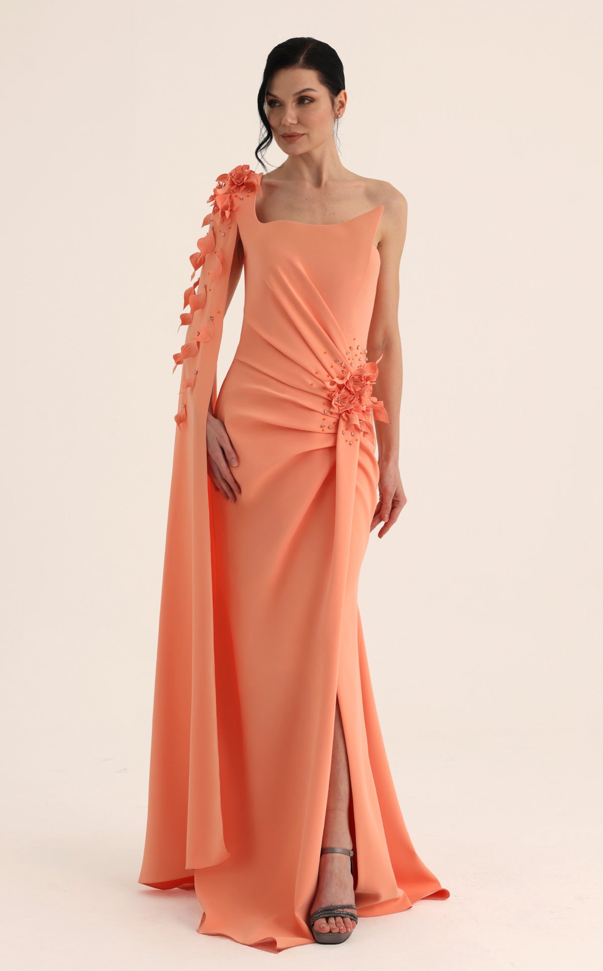 MNM Couture O07883