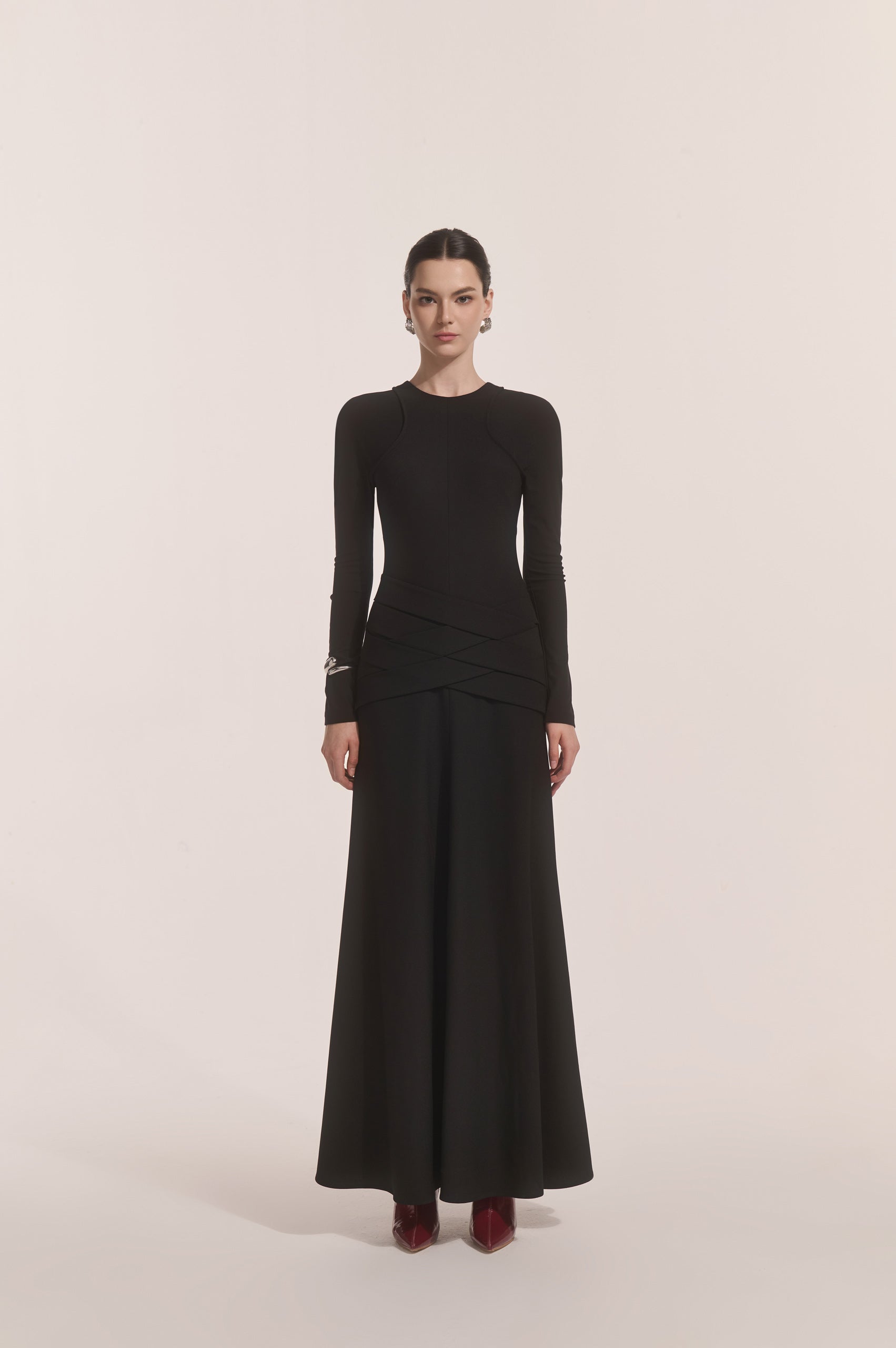 Nyra Lace-Up Midi in Black