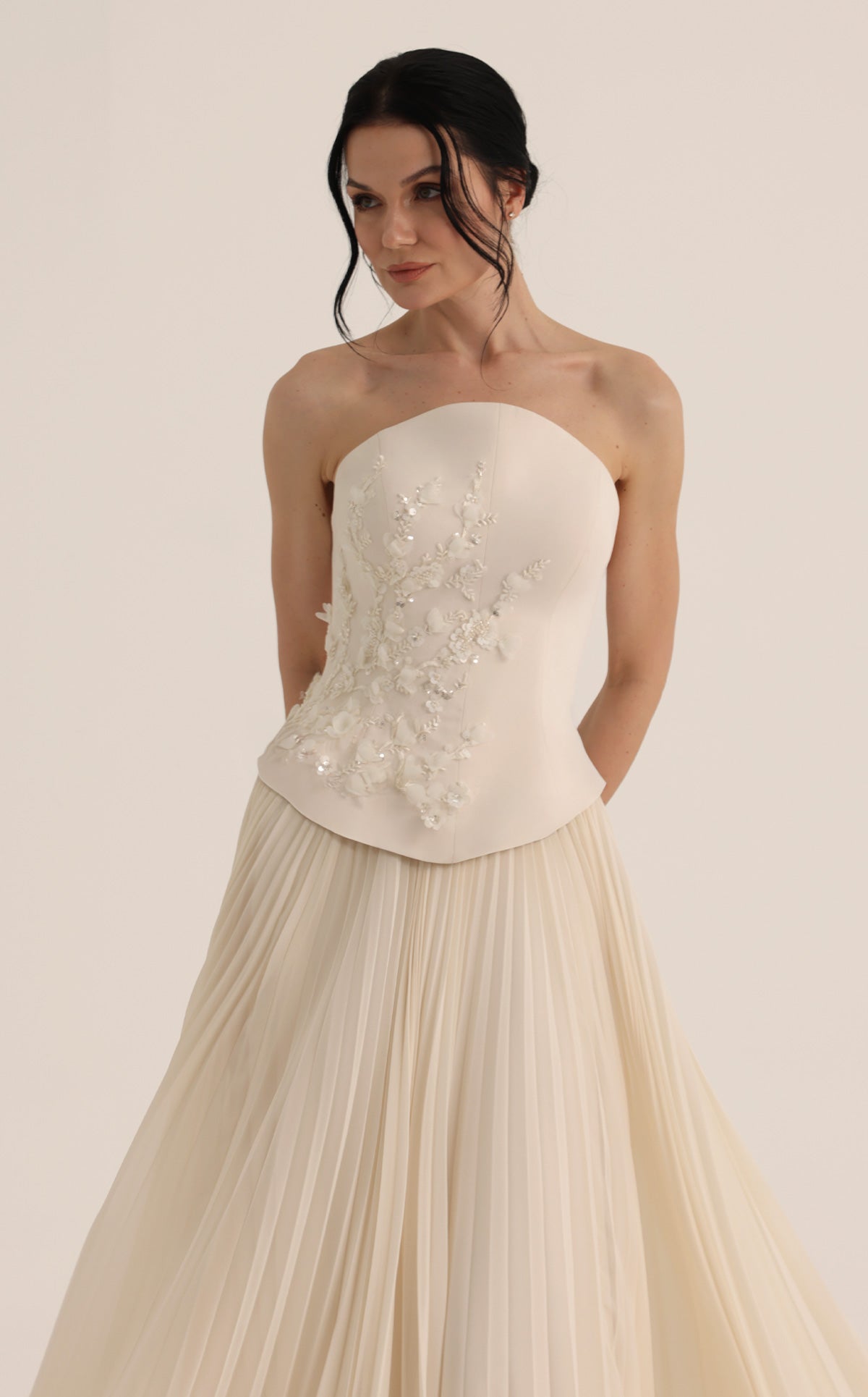 MNM Couture O07860