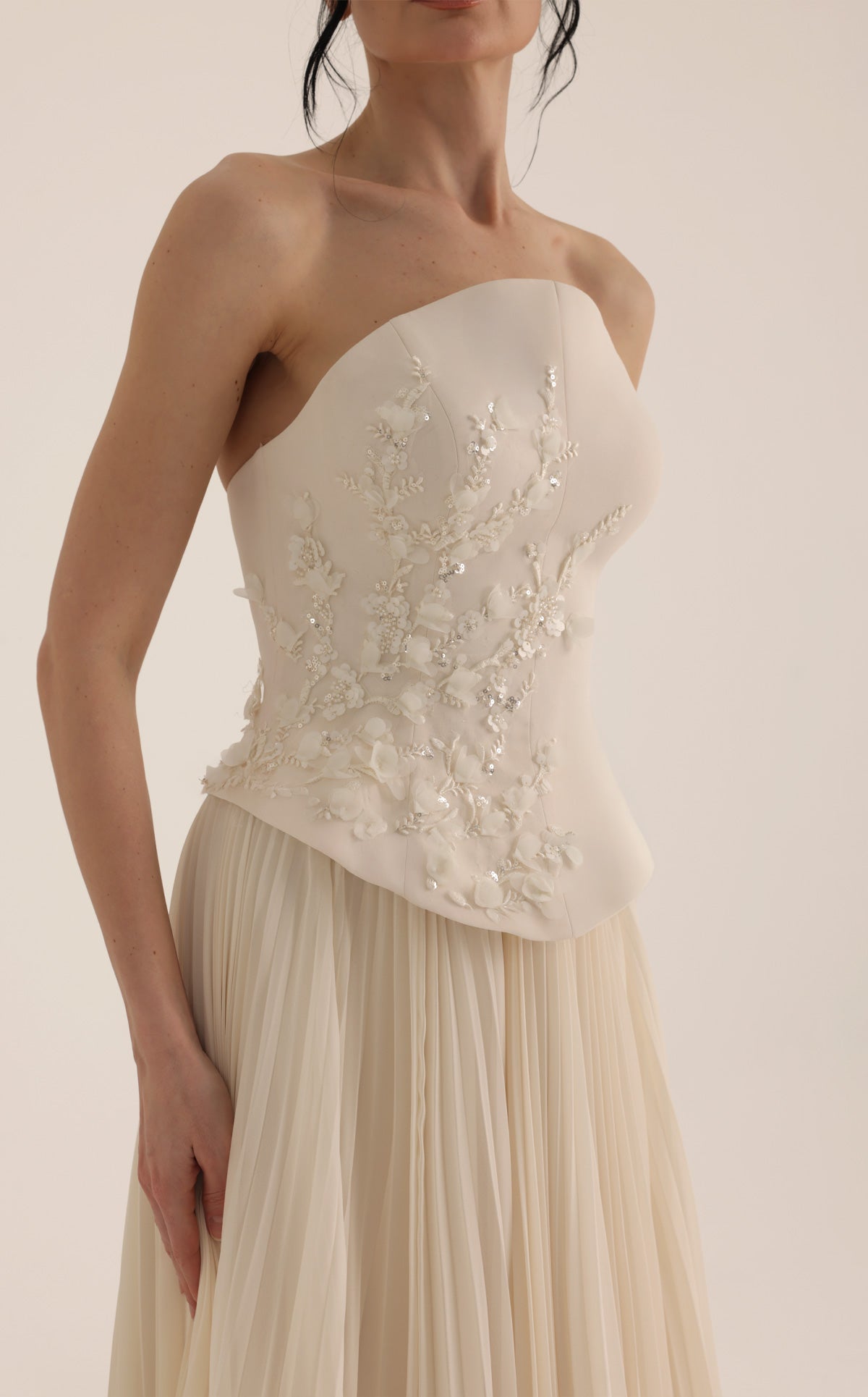 MNM Couture O07860