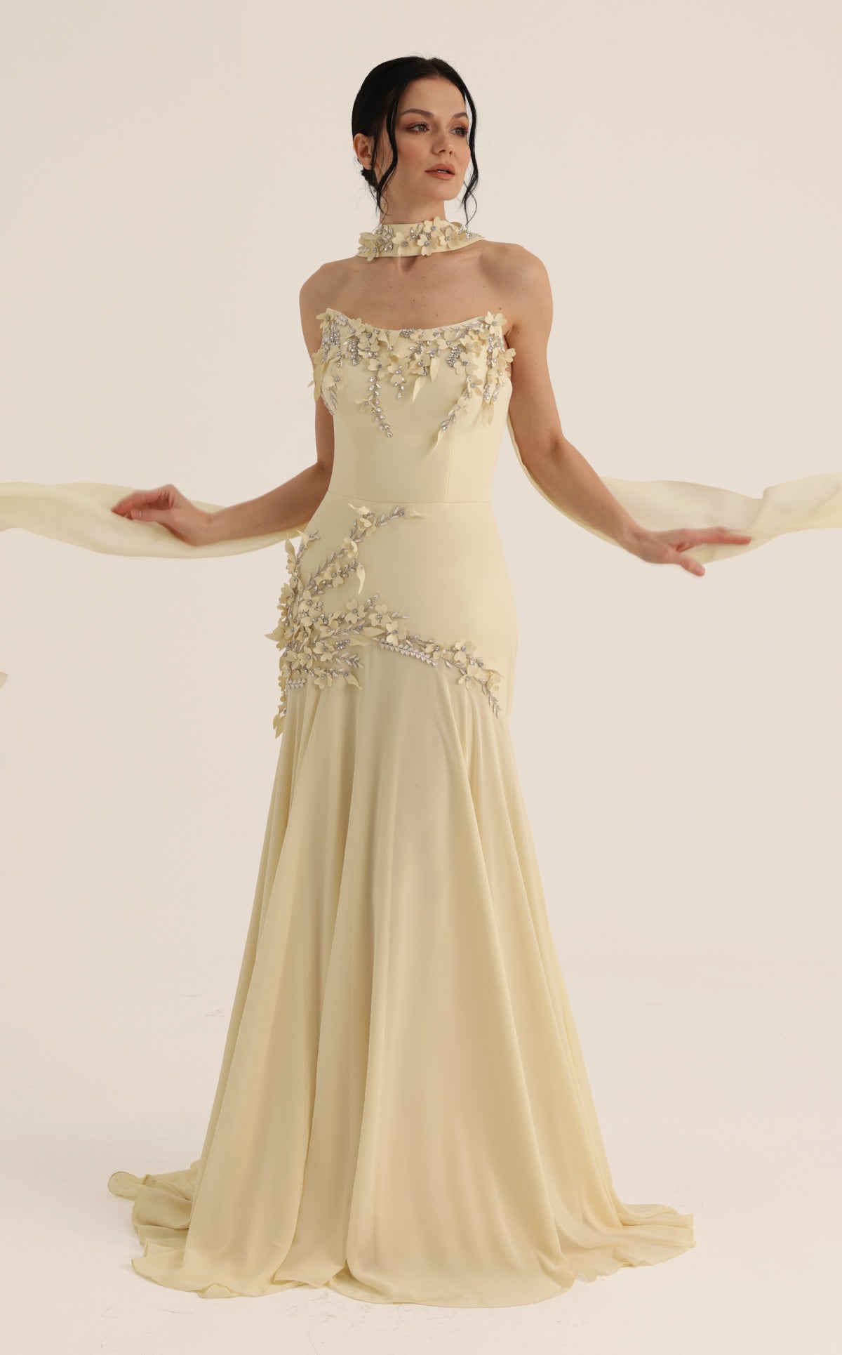 MNM Couture O07864
