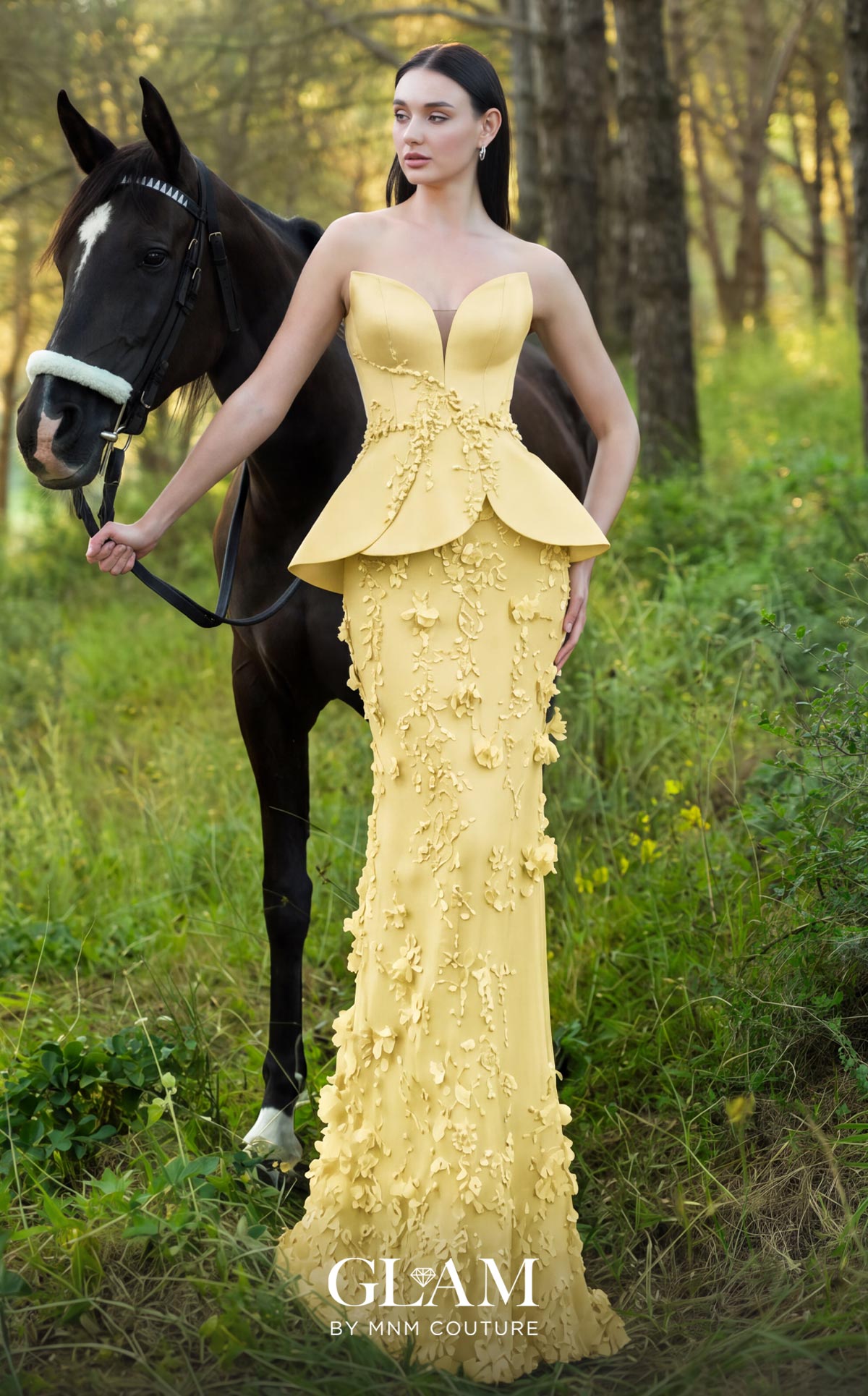 MNM Couture O07909