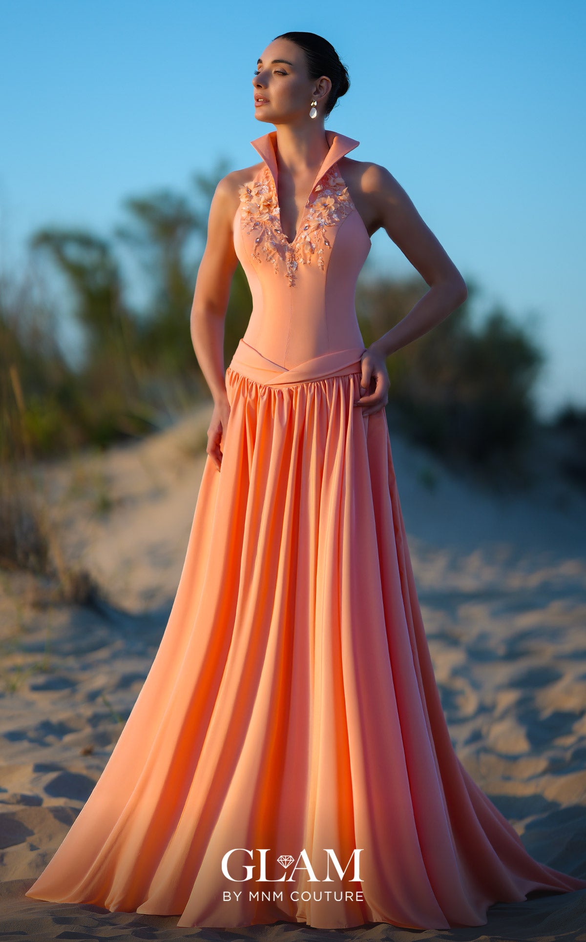 MNM Couture O09002