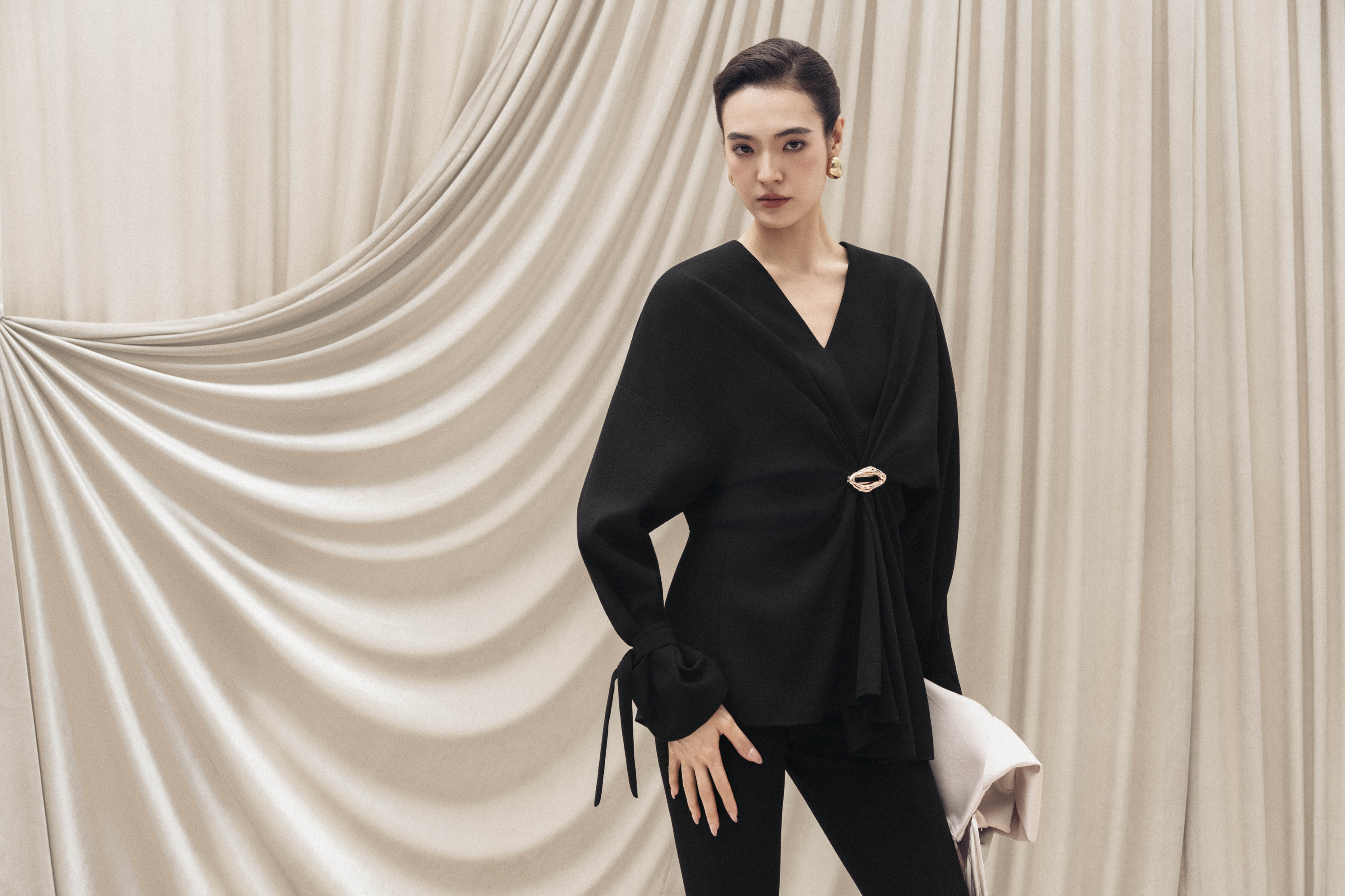 Ring-Gathered Draped Top & Pants in Black